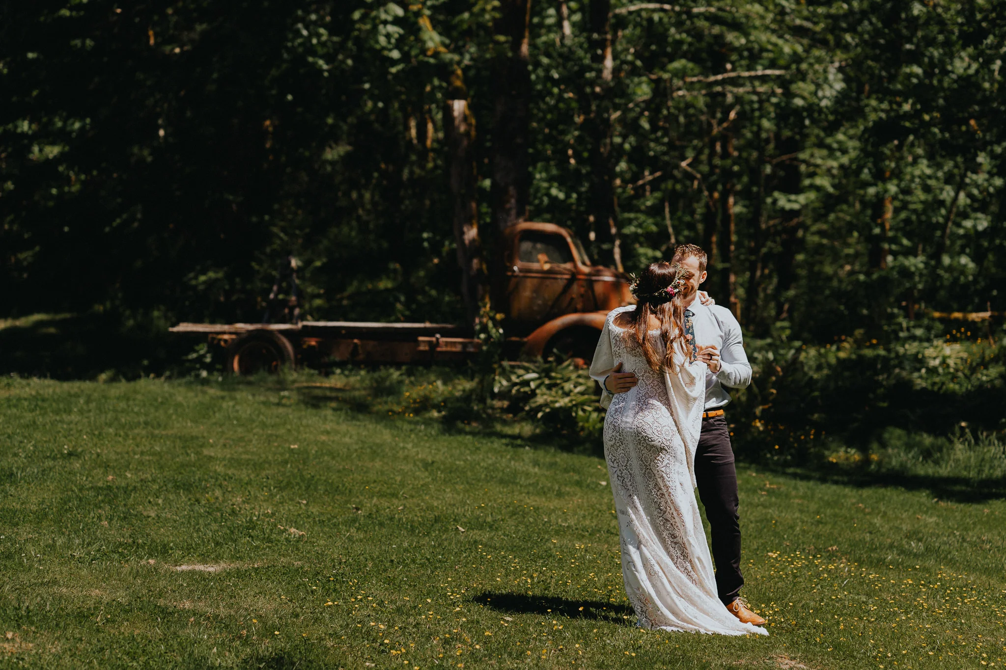 First-Dance-Columbia-Gorge-Wedding-Photographer