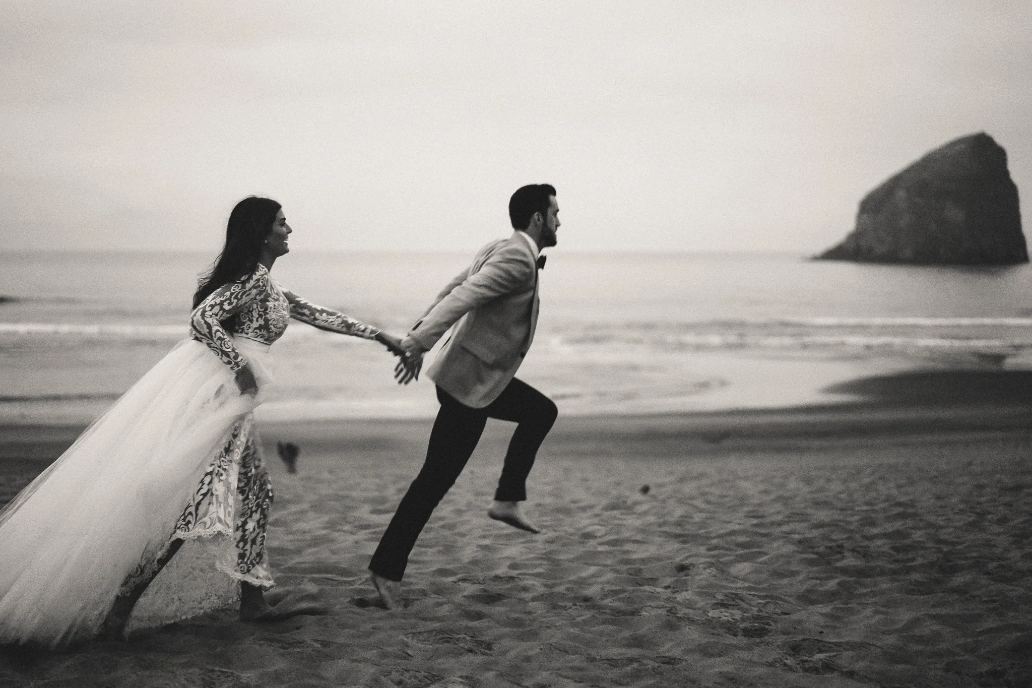 Bride-Groom-Run-Wedding-Photographer