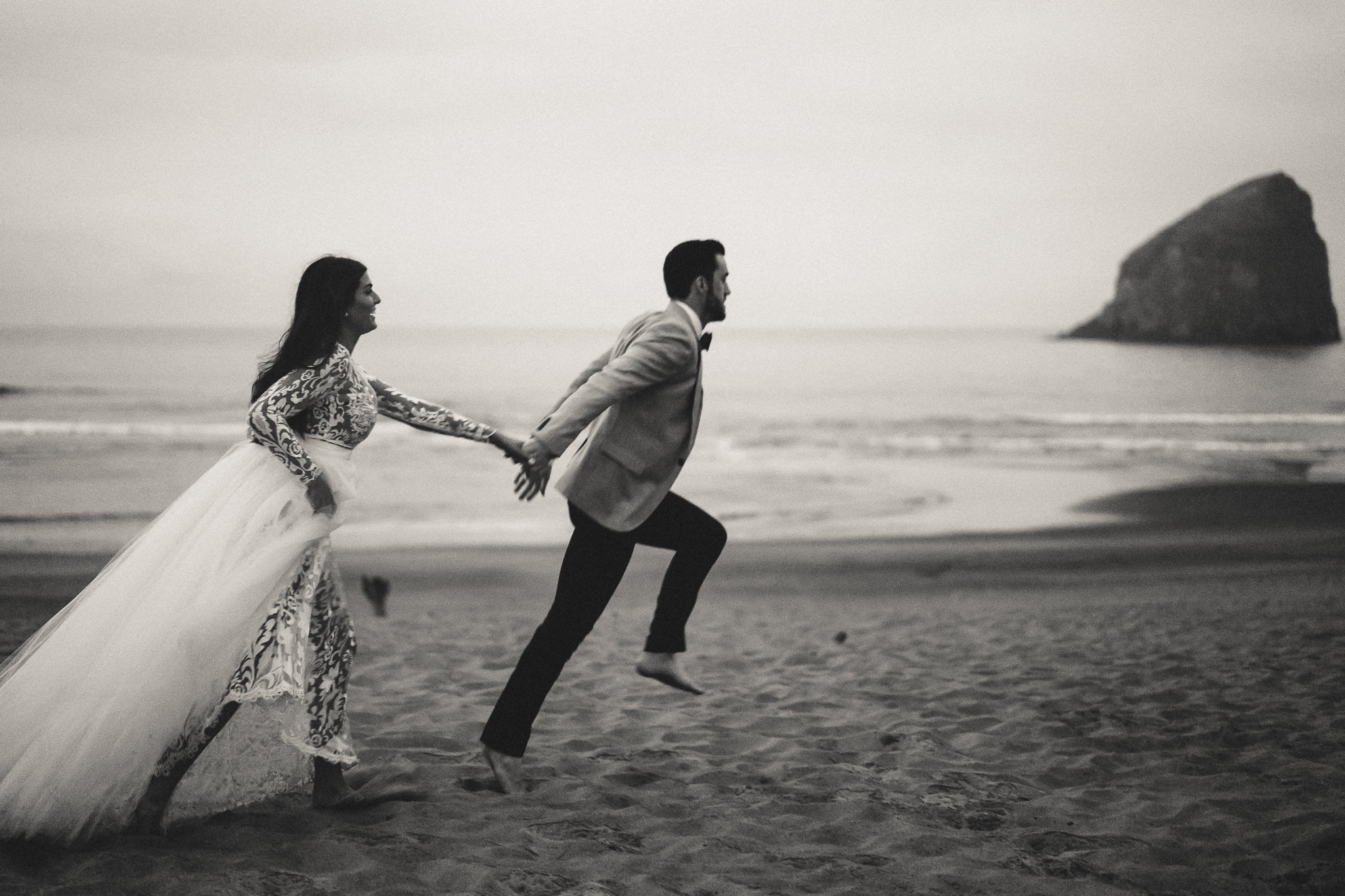 Bride-Groom-Run-Wedding-Photographer