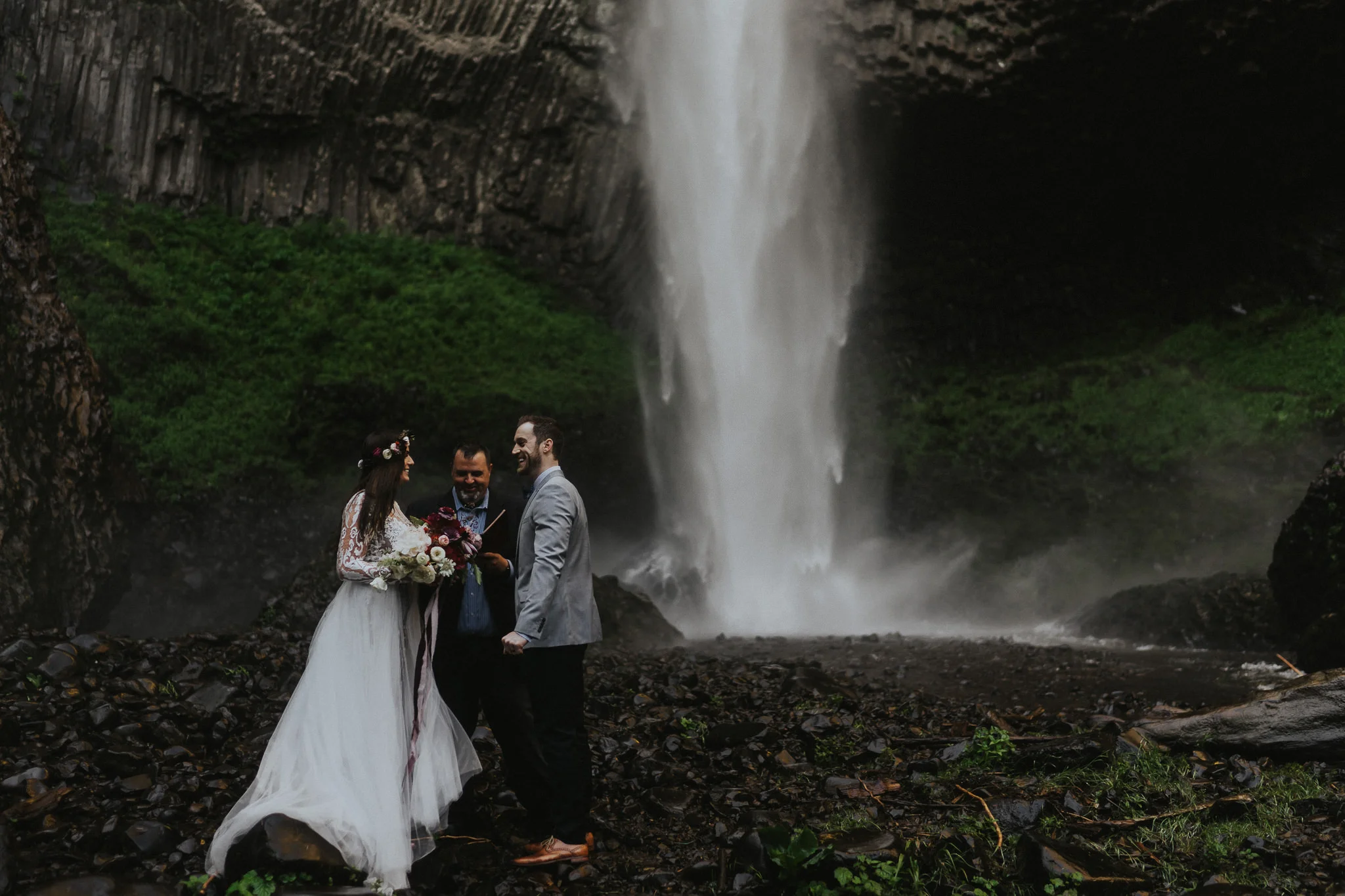 Portland-Tribes-n-Pines-Florals-Wedding-Photographer