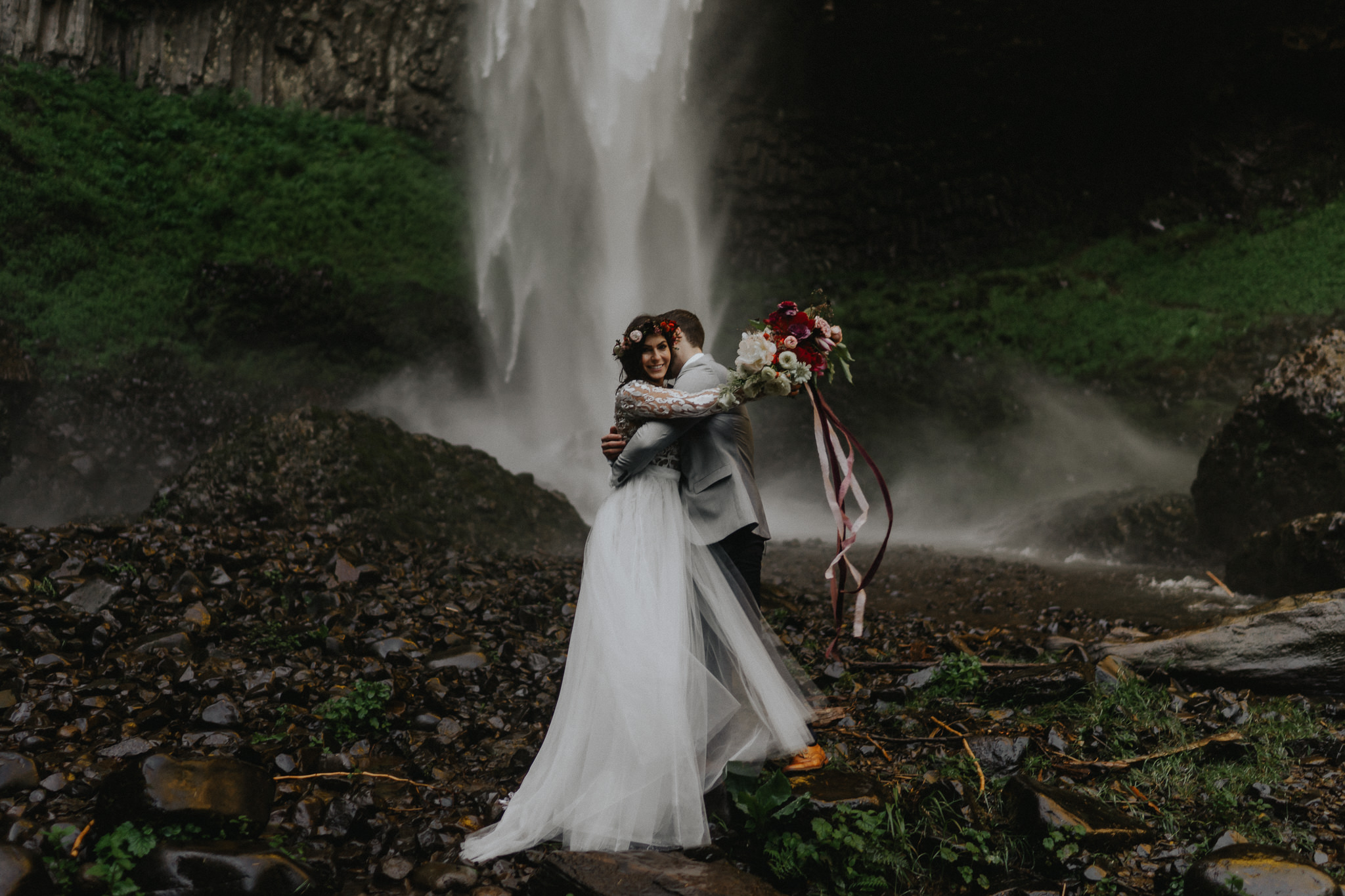 Elopement-Waterfall-Gorge-Wedding-Photographer