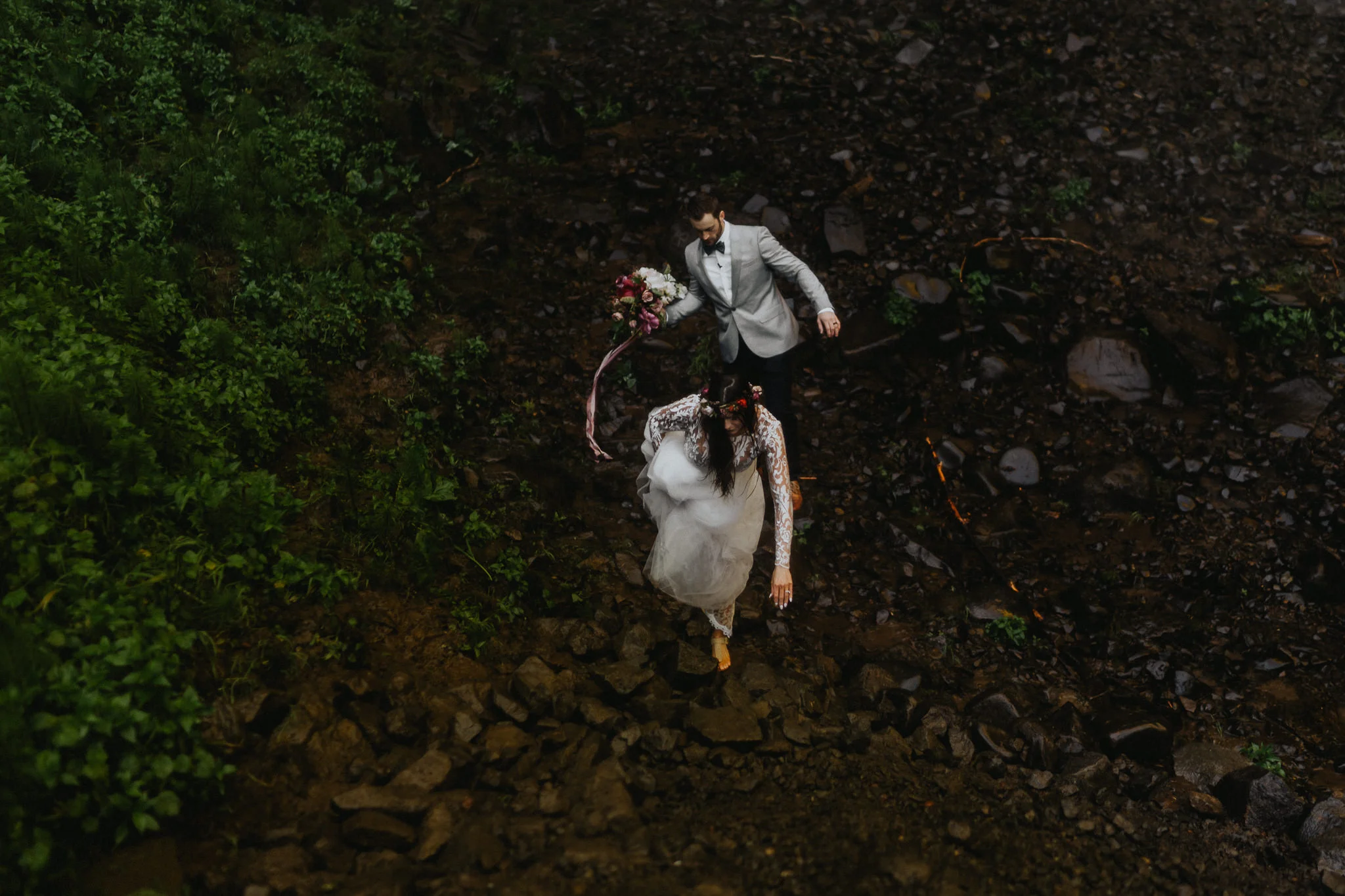 Walking-down-ceremony-rocks