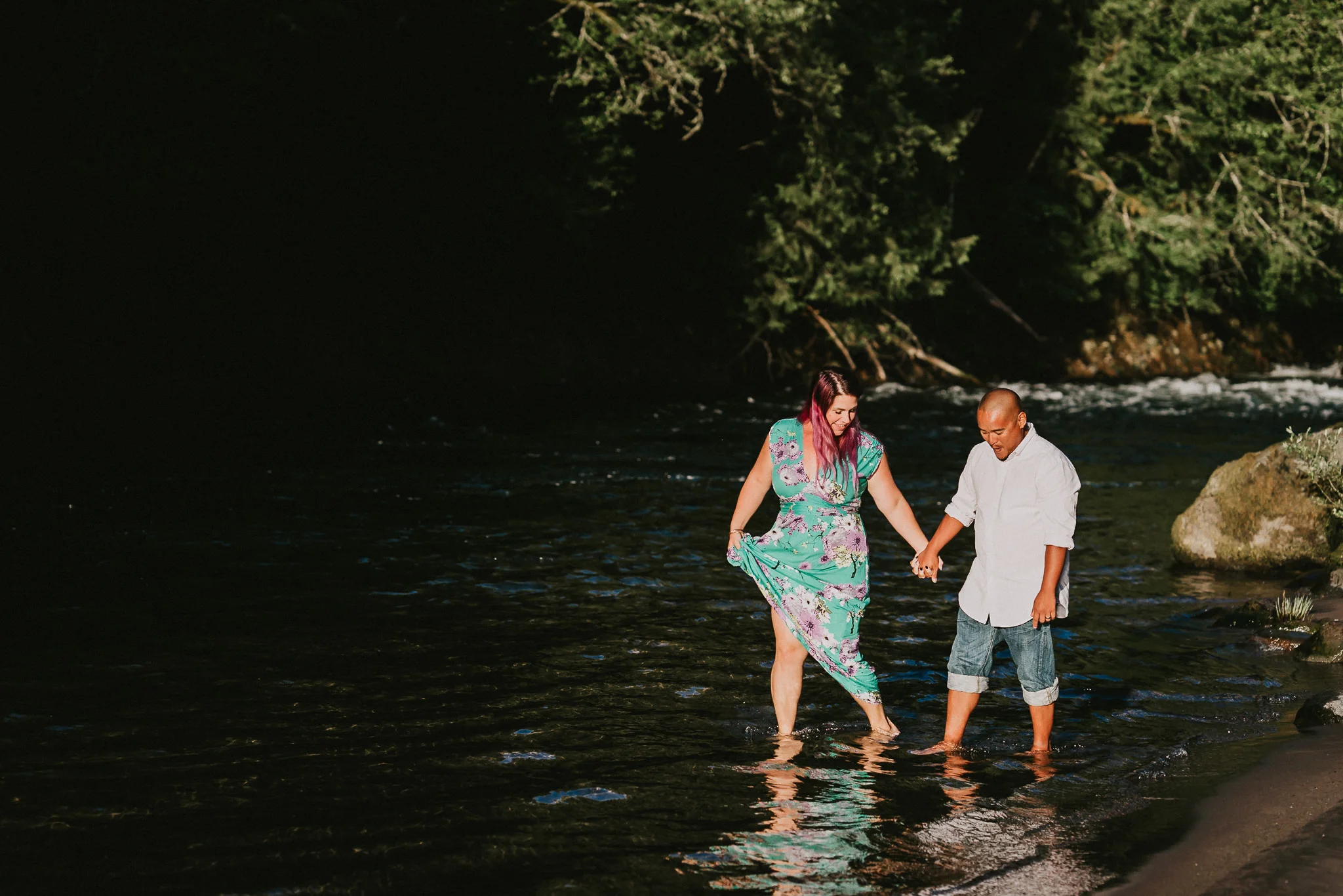 Engagement-River-Oregon-Photographer