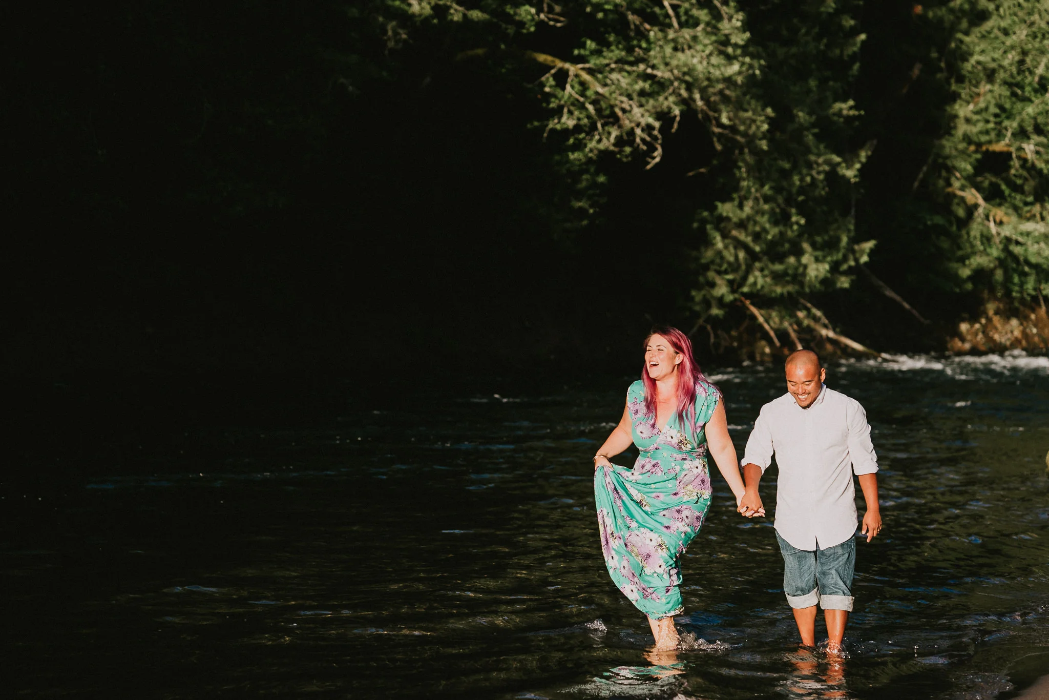 Elopement-River-Oregon-Photographer