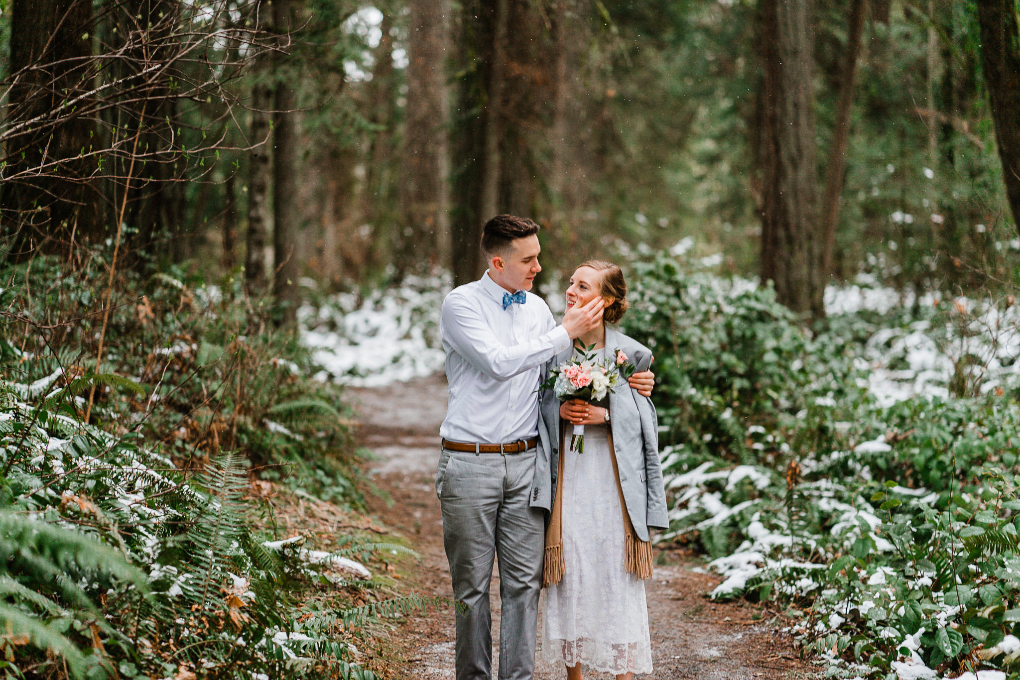 Tacoma-Seattle-Wedding-Elopement-Alfred-Tang-photography-style-me-pretty-28.jpg