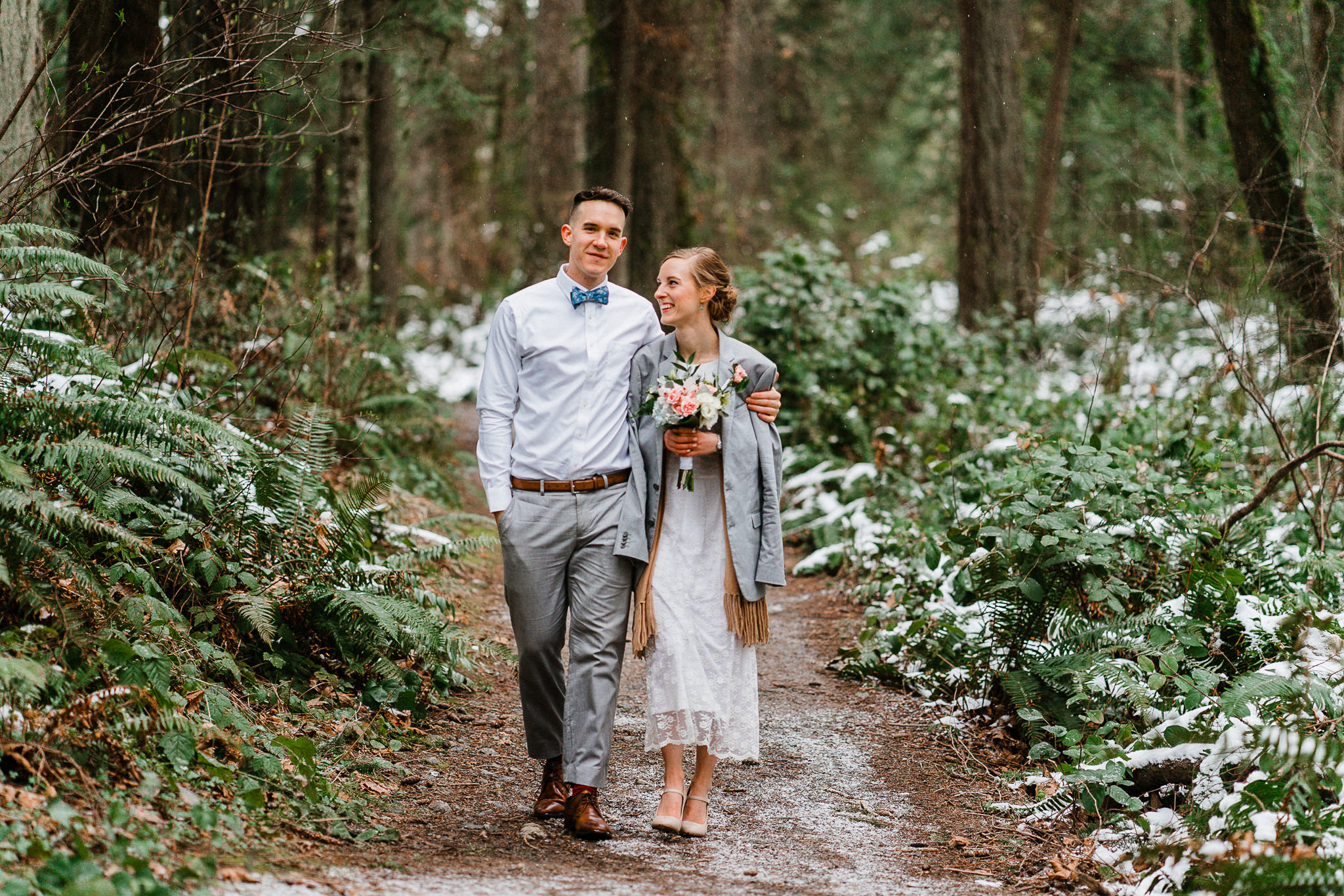 Tacoma-Seattle-Wedding-Elopement-Alfred-Tang-photography-style-me-pretty-29.jpg