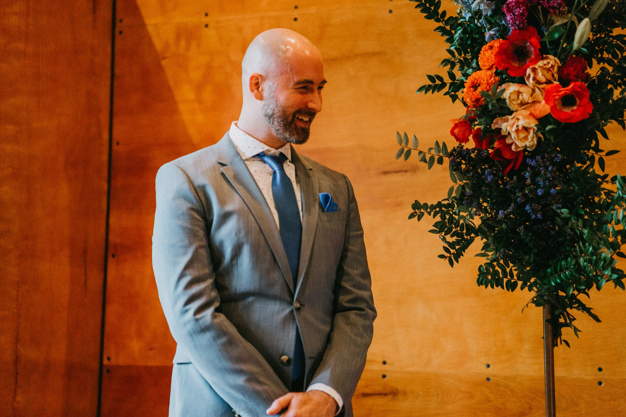 Lesbian Best Man Laughing 10 Degrees