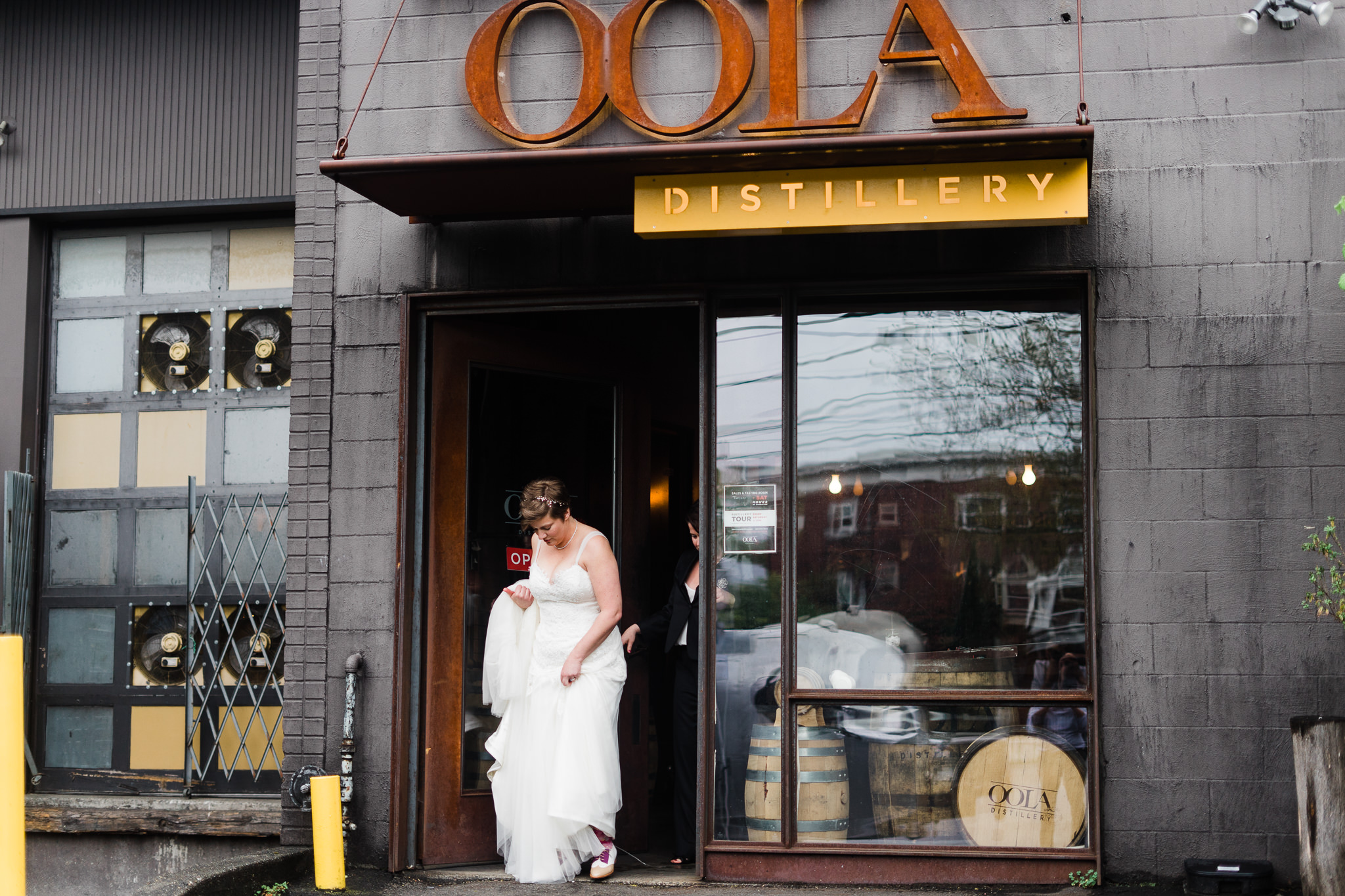 Walk out OOLA Lesbian Gown