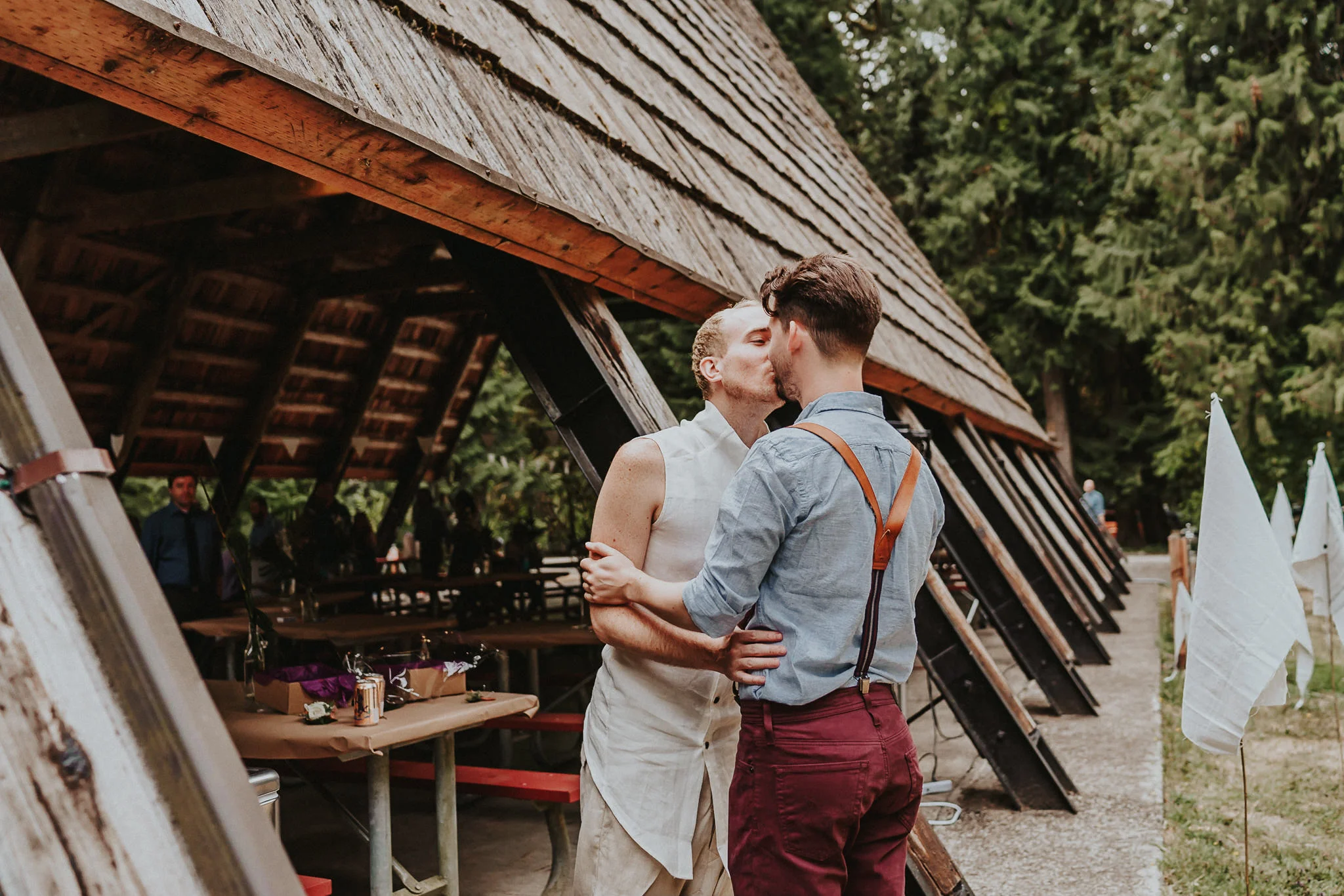 Groom Kissing Wedding Oregon Portland photographer