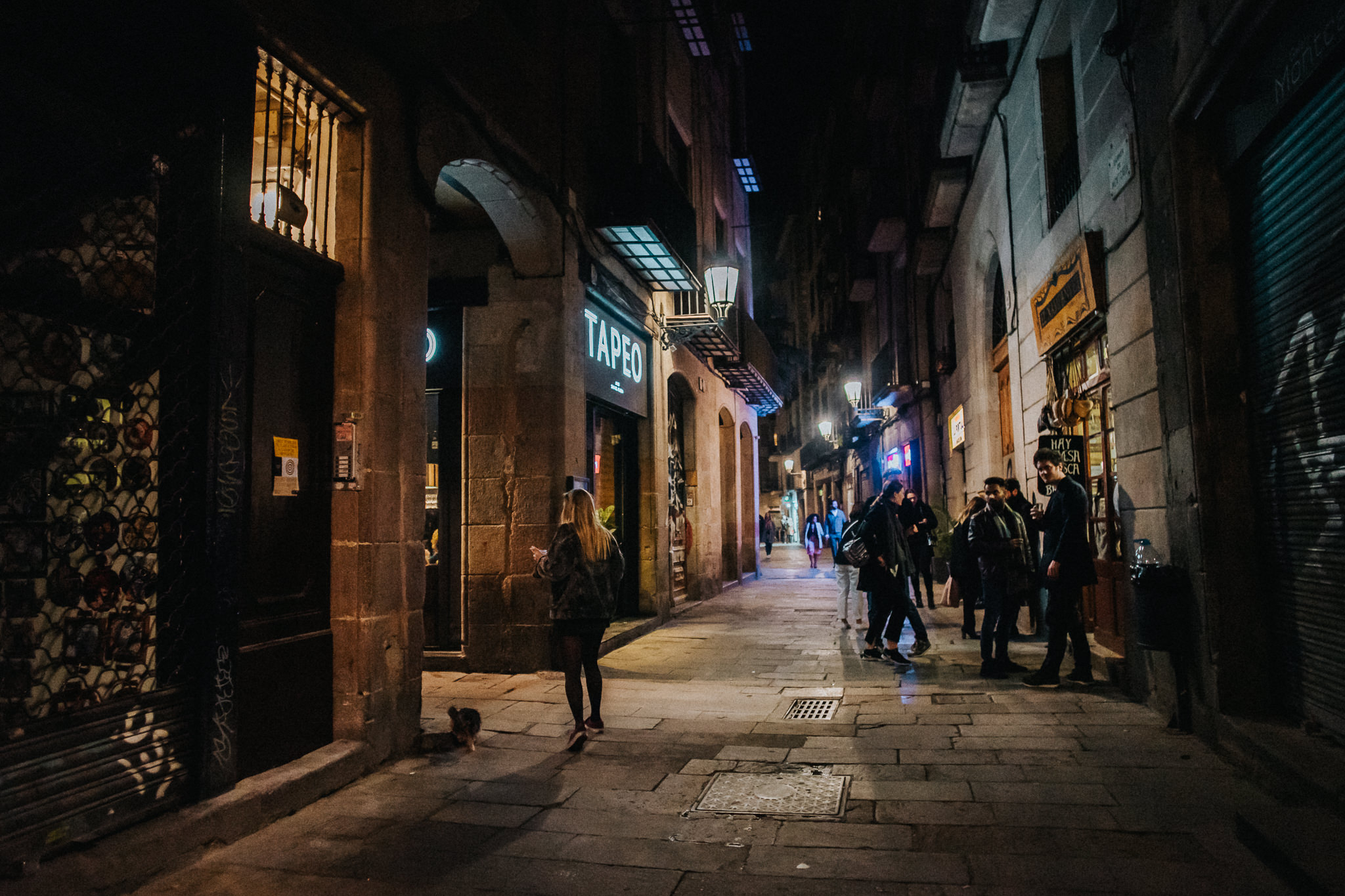 Montcada street Barcelona Alley Way Tapeo restuarant