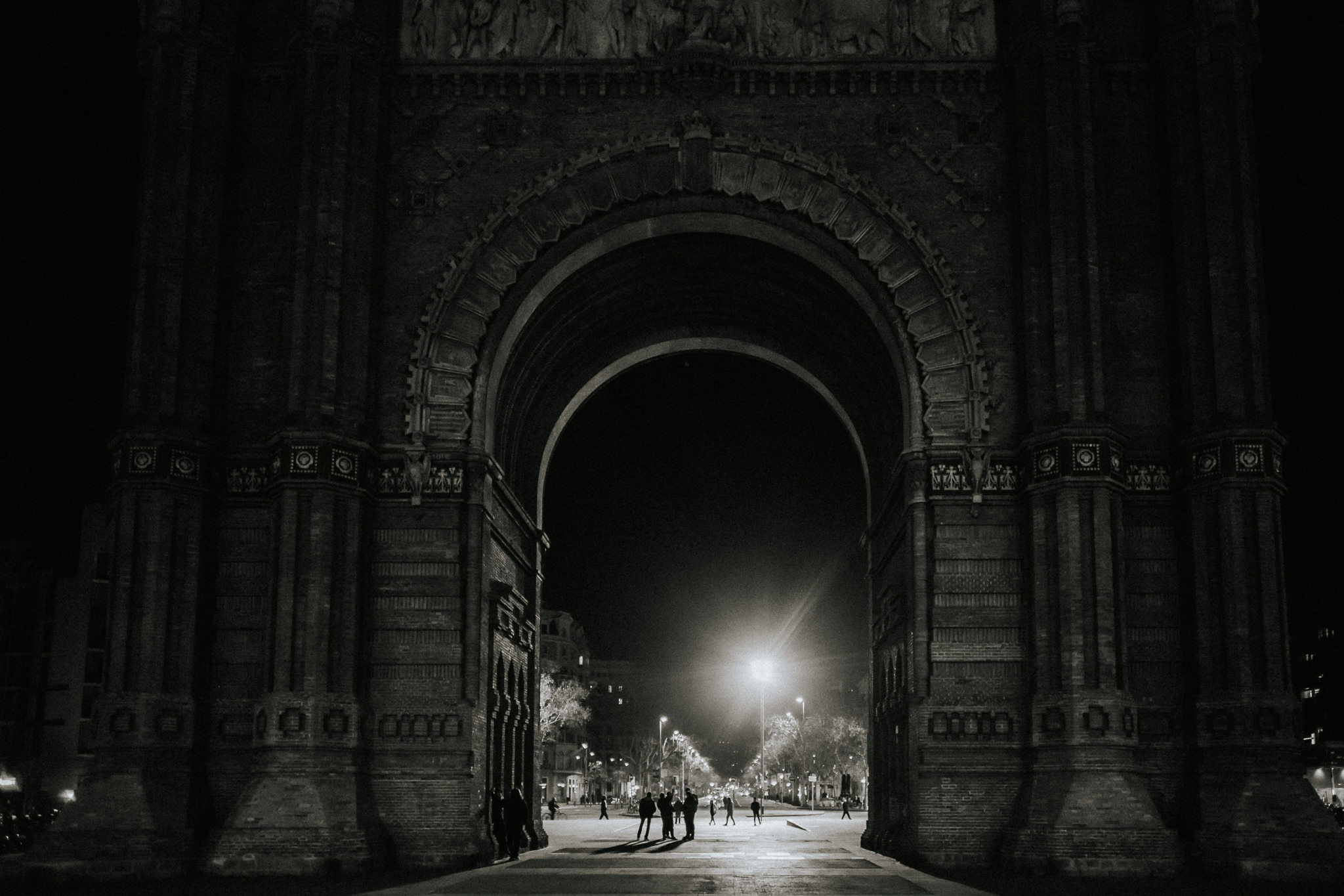 Arc de triumph Barcelona black n white bnw