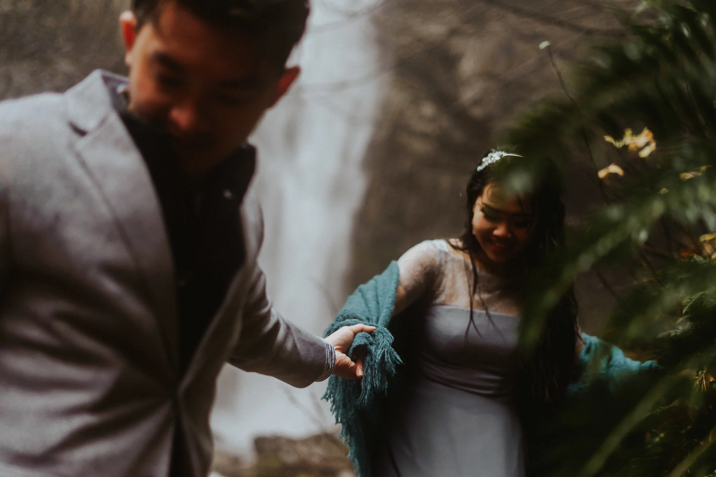 Waterfall engagement photographer Alfred Tang