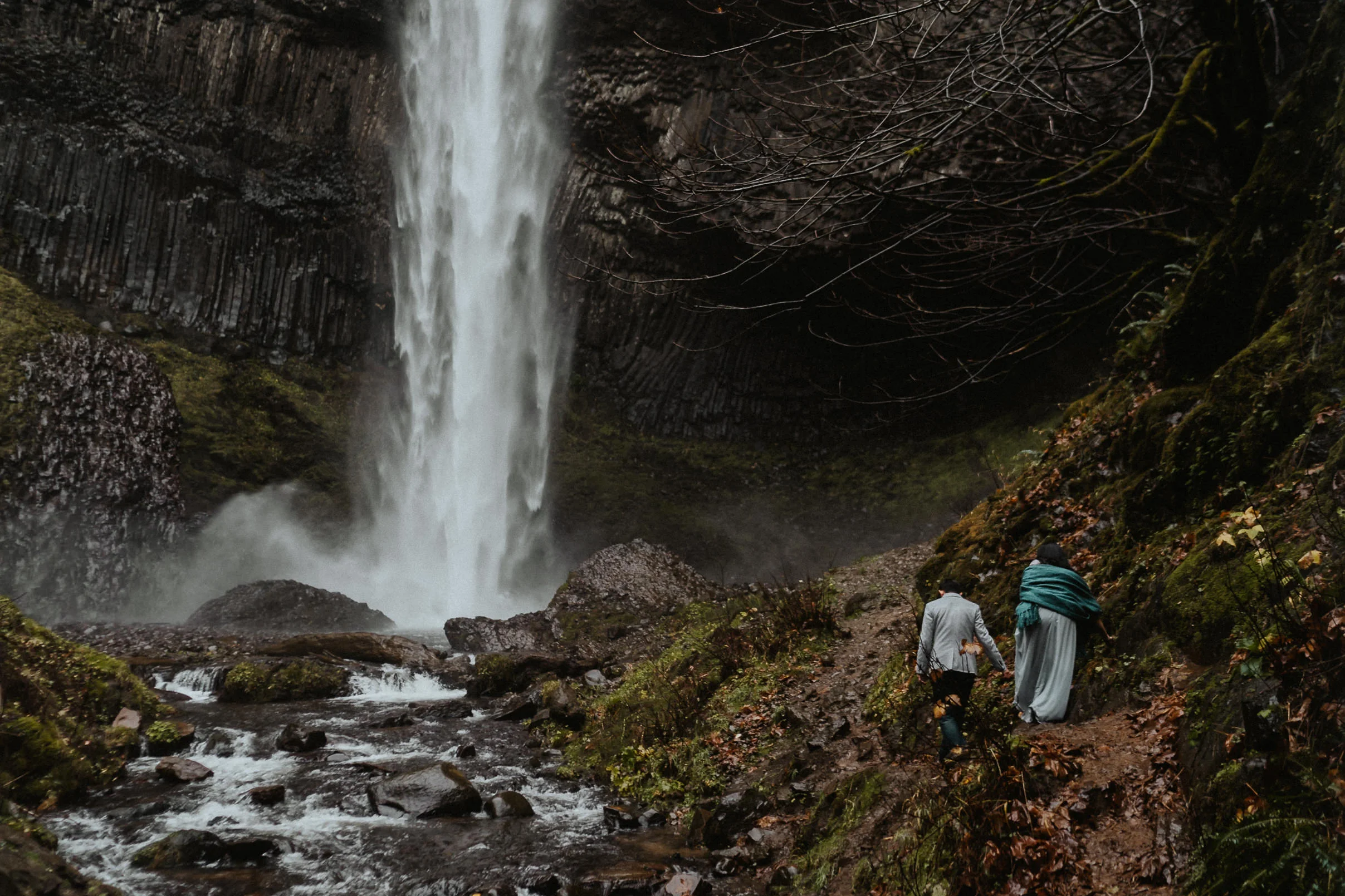 walking to Latourell waterfall Alfred Tang Engagement