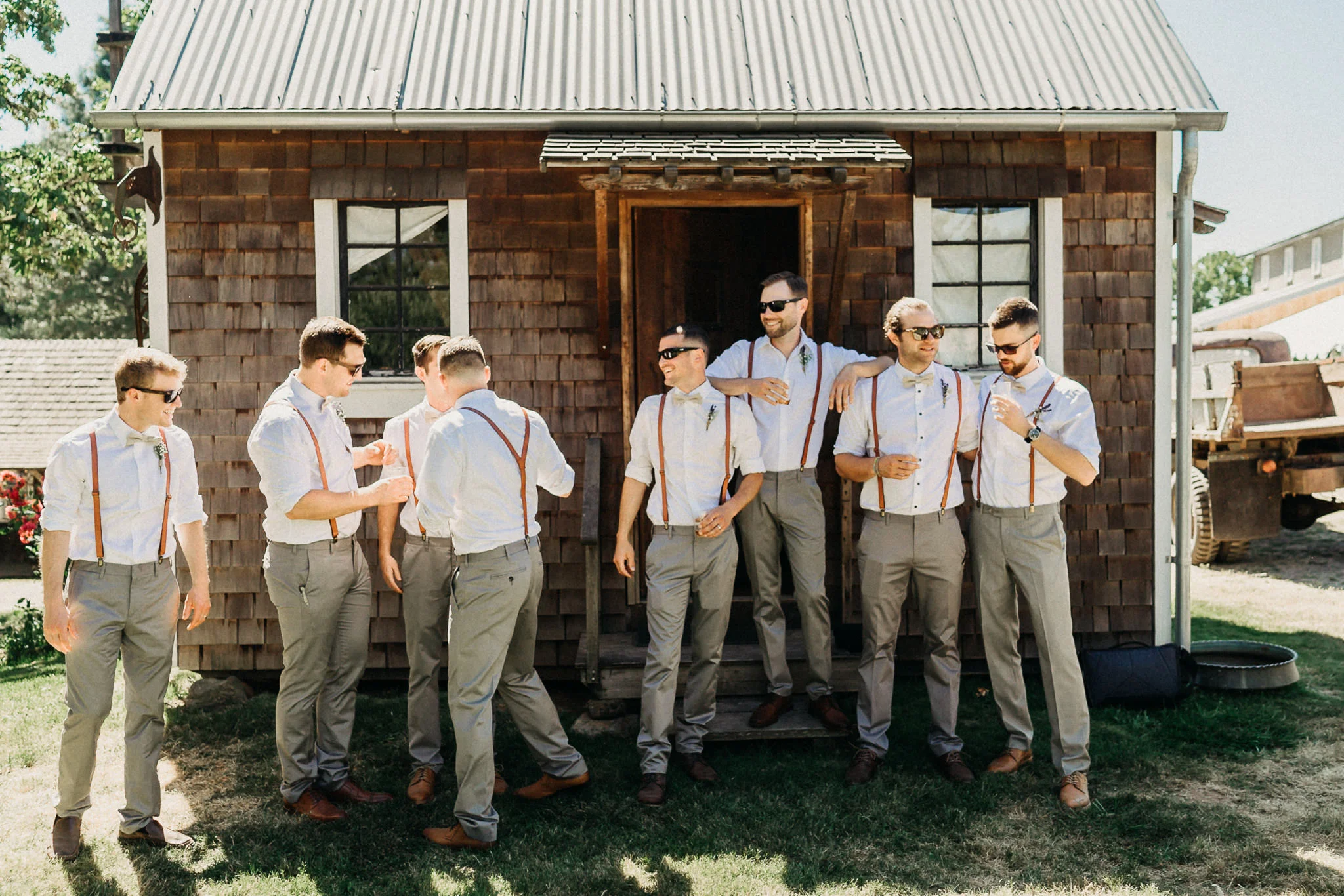 Summerhill-Farms-Portland-Wedding-Photographer-Backyard-Vineyard-18.jpg
