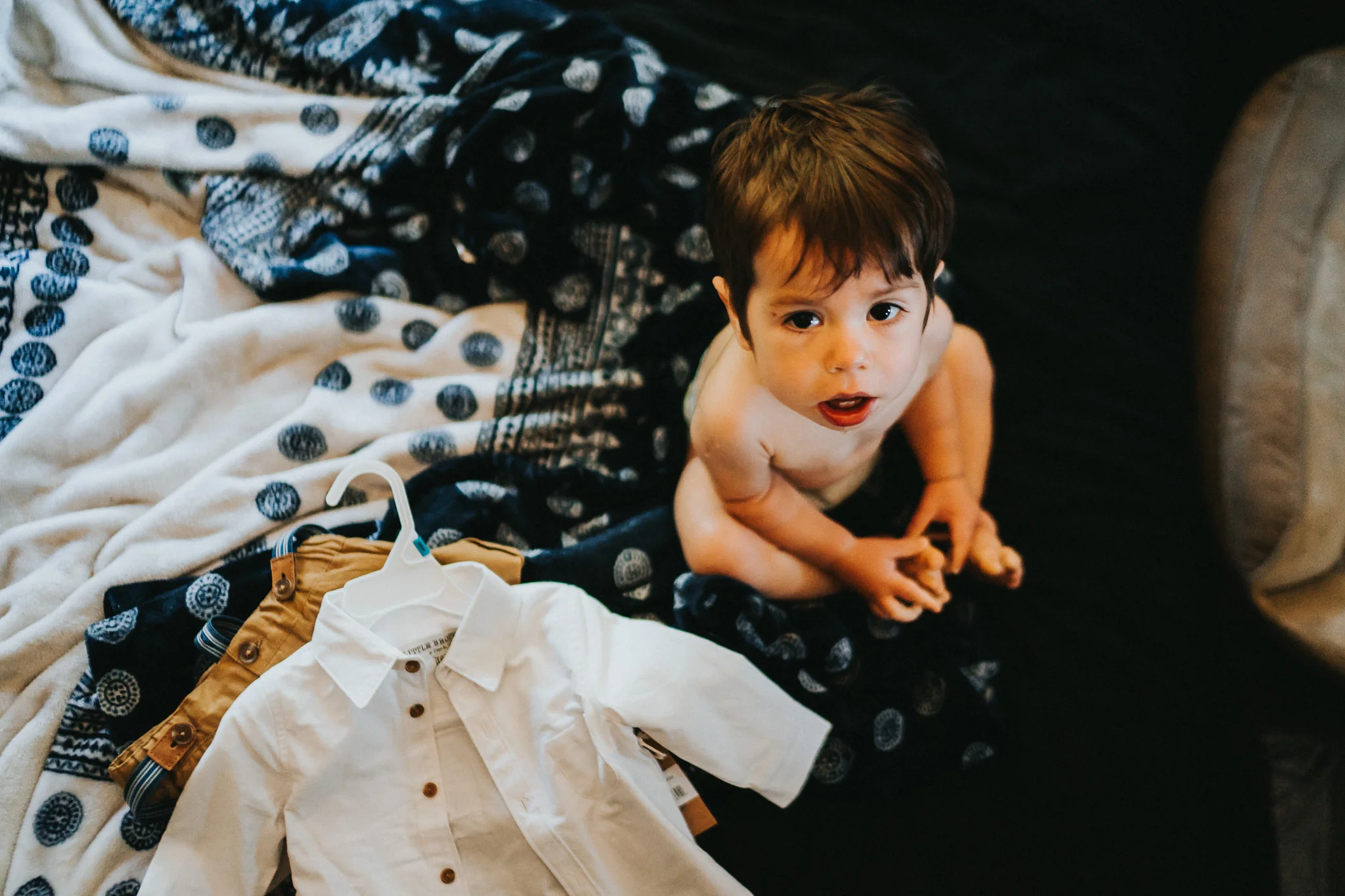 bride groom newly wed son getting ready wedding backyard photographer