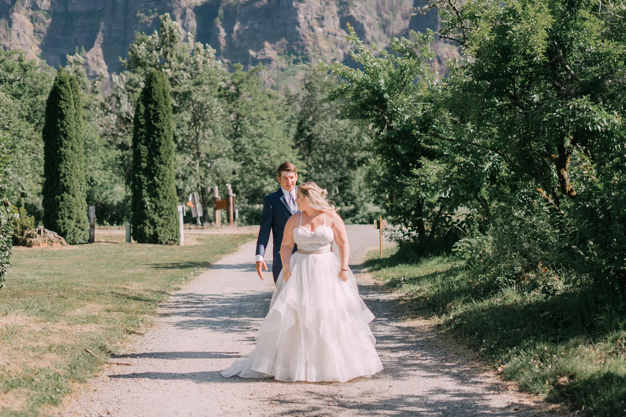 Wedding First Look Bride Groom Best Oregon Wedding Photographer