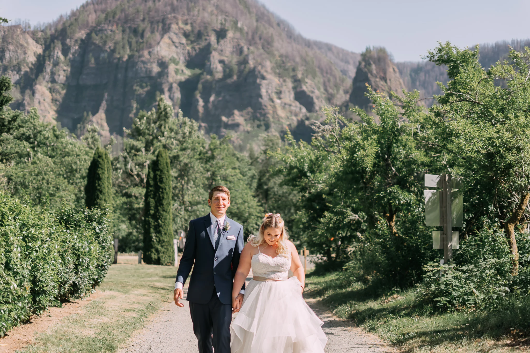 Wedding First Look Hug Kiss Columbia River Gorge Cliffside Cascade Locks walking