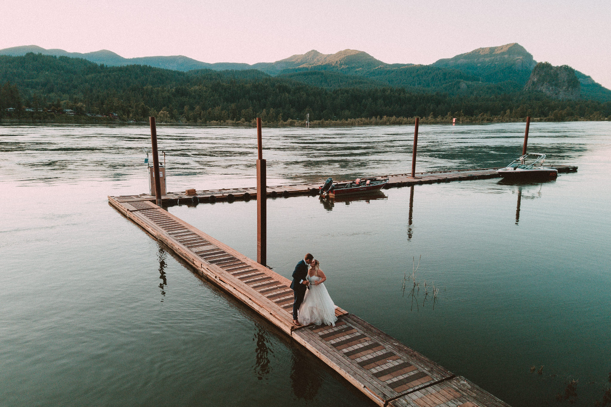 Columbia River Gorge Wedding Drone Valley Best Recommended Portland Oregon Alfred TangPhotographer Cascade Locks
