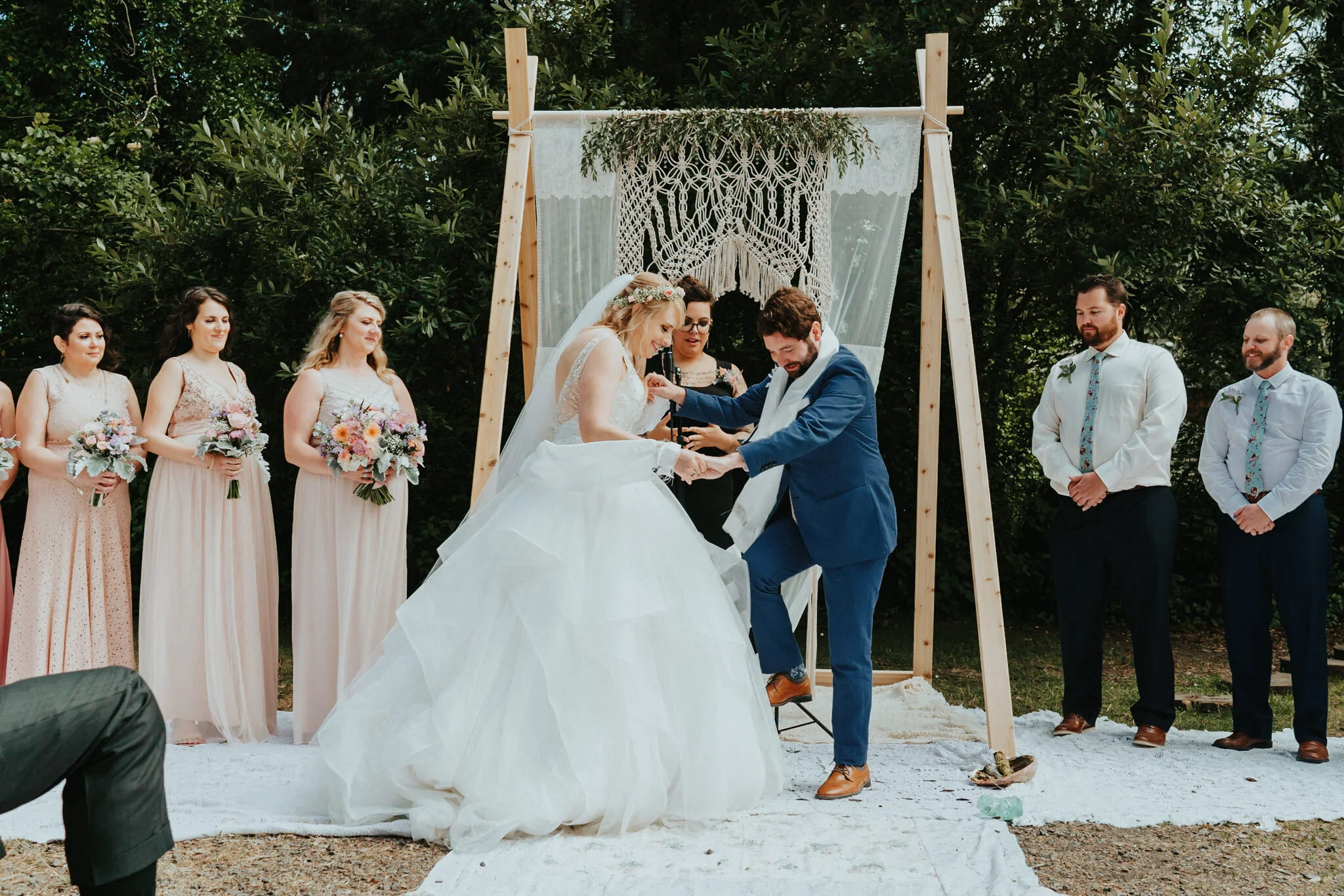 Bride groom smash glass jewish Portland wedding photographer Alfred Tang