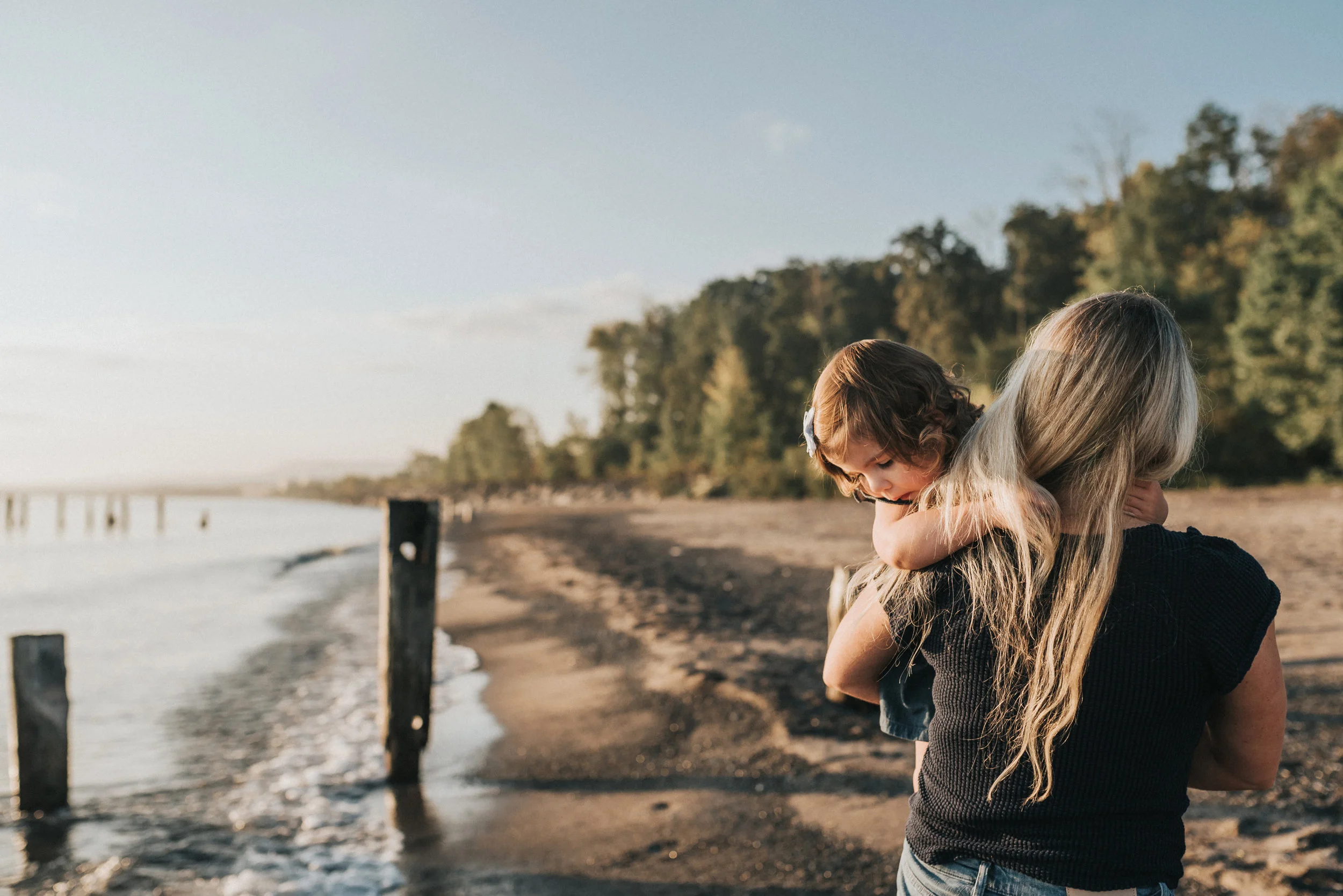 Grimsby-Hamilton-Niagara-Family-Photography-Beach-Session-Lifestyle-Photographer-a9.jpg