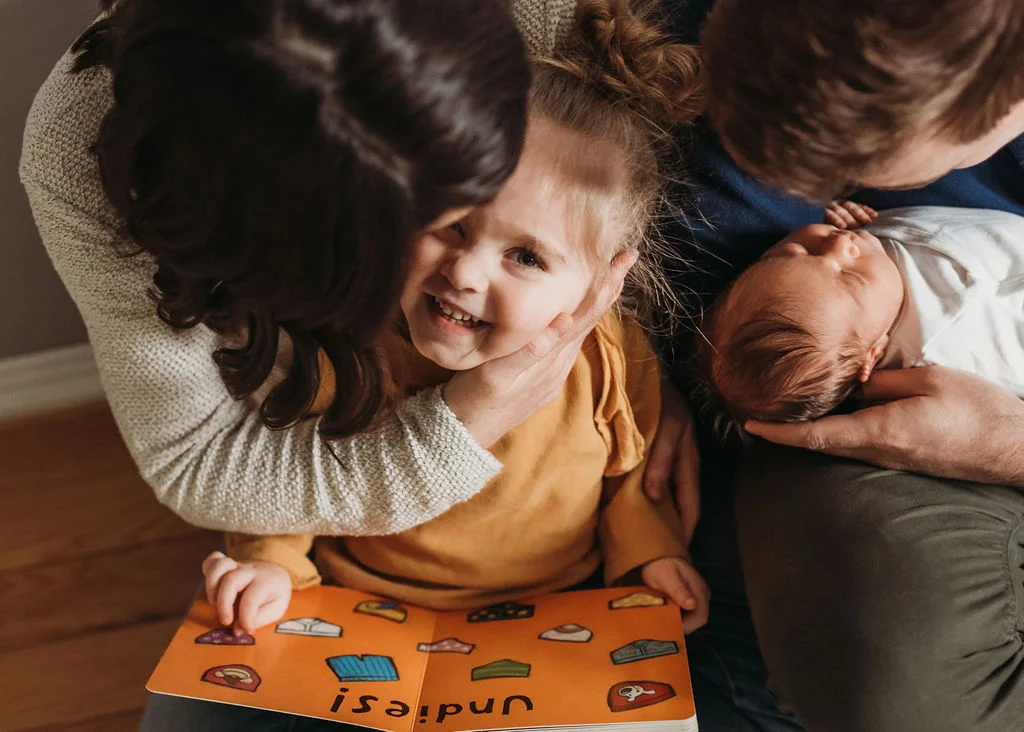 Baby Newborn Family Photography Hamilton Lincoln Grimsby Beamsville Niagara Vineland Lifestyle Newborn