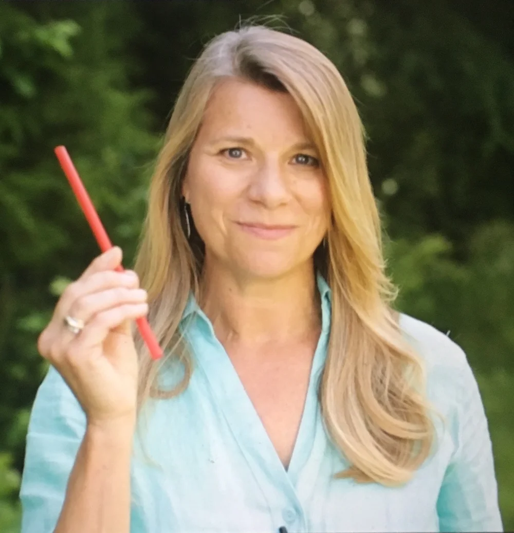 CREW — STRAWS a film by linda booker