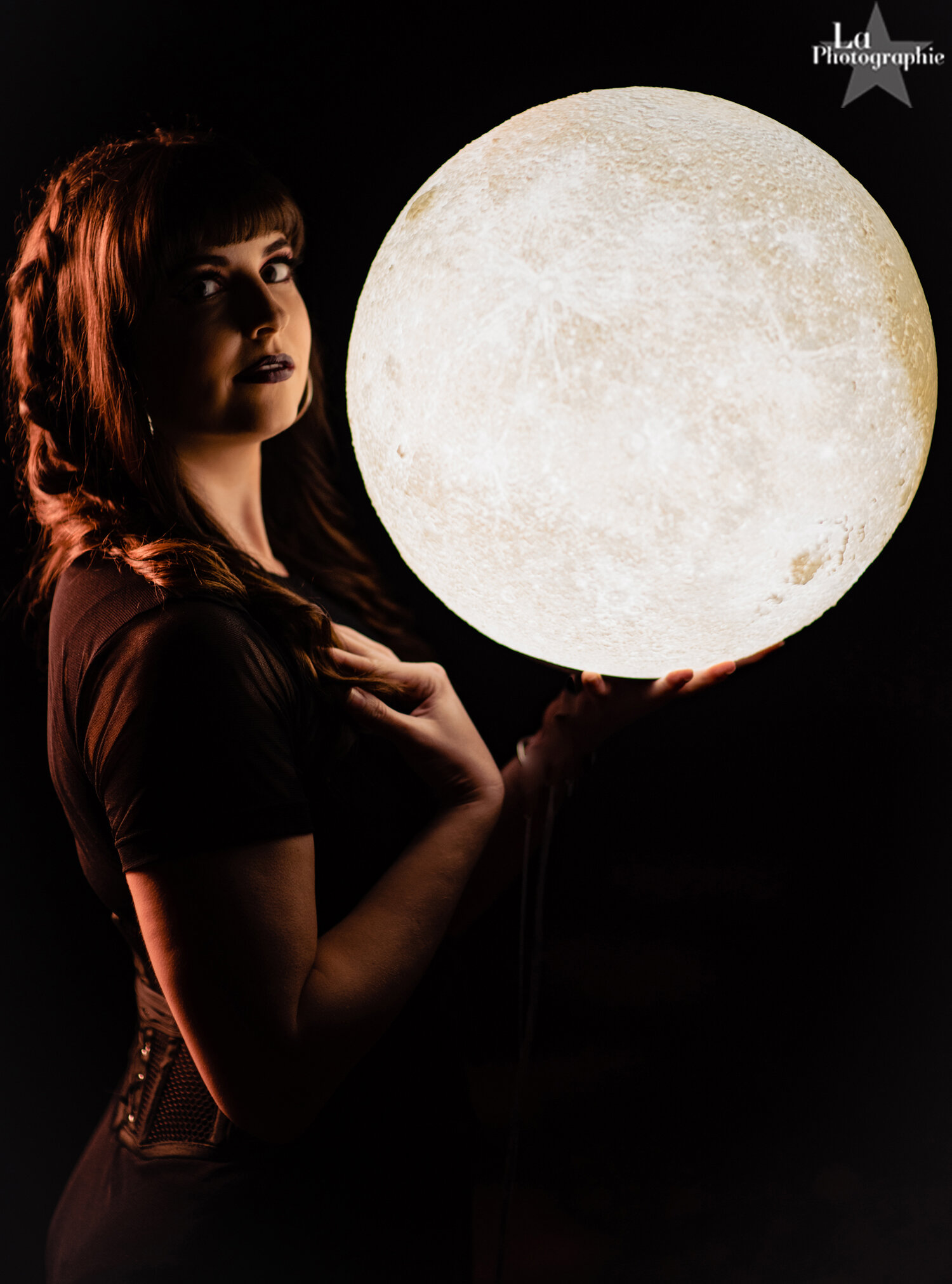 Moon Lamp Portraits by La Photographie Nashville 03.jpg