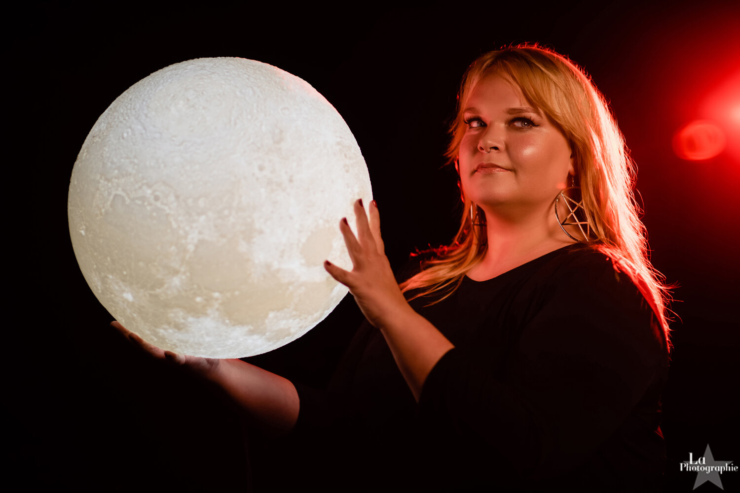 Moon Lamp Portraits by La Photographie Nashville 17.jpg
