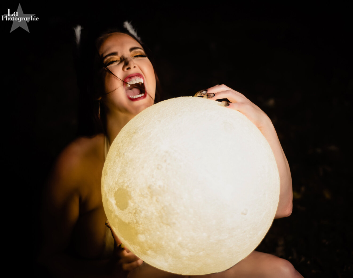Moon Lamp Portraits by La Photographie Nashville 20.jpg