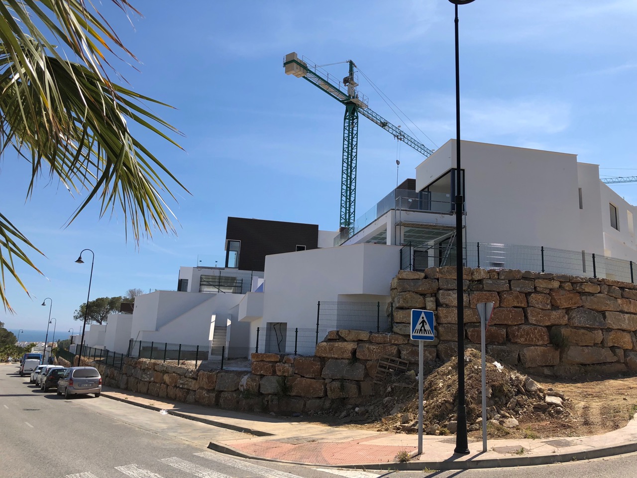 26/05/2018 Villa 7 and 8, from the main road