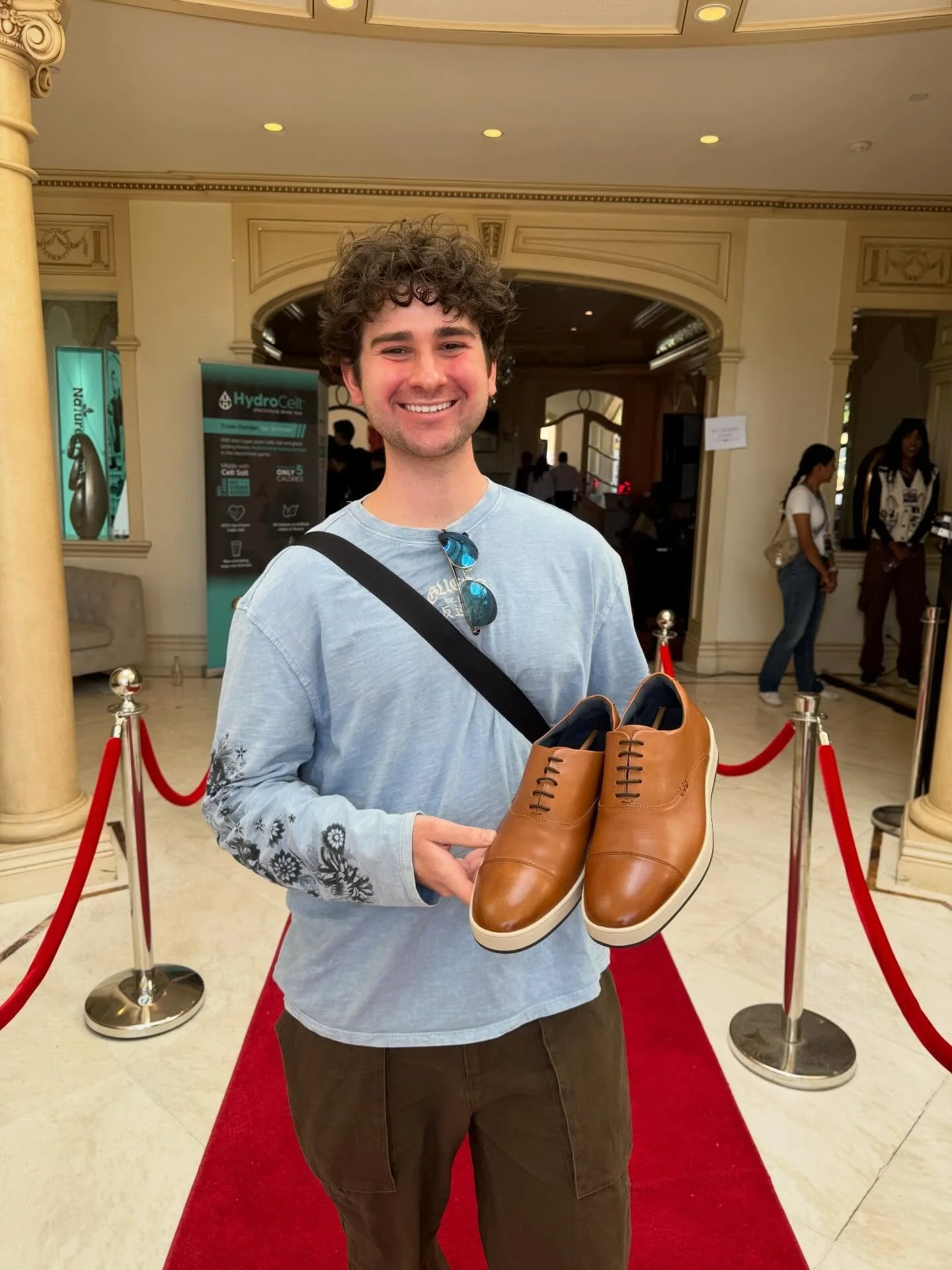 Just picked these up at the Oscars gifting suite. Luxury and recovery comfort in one shoe. @wear.deming