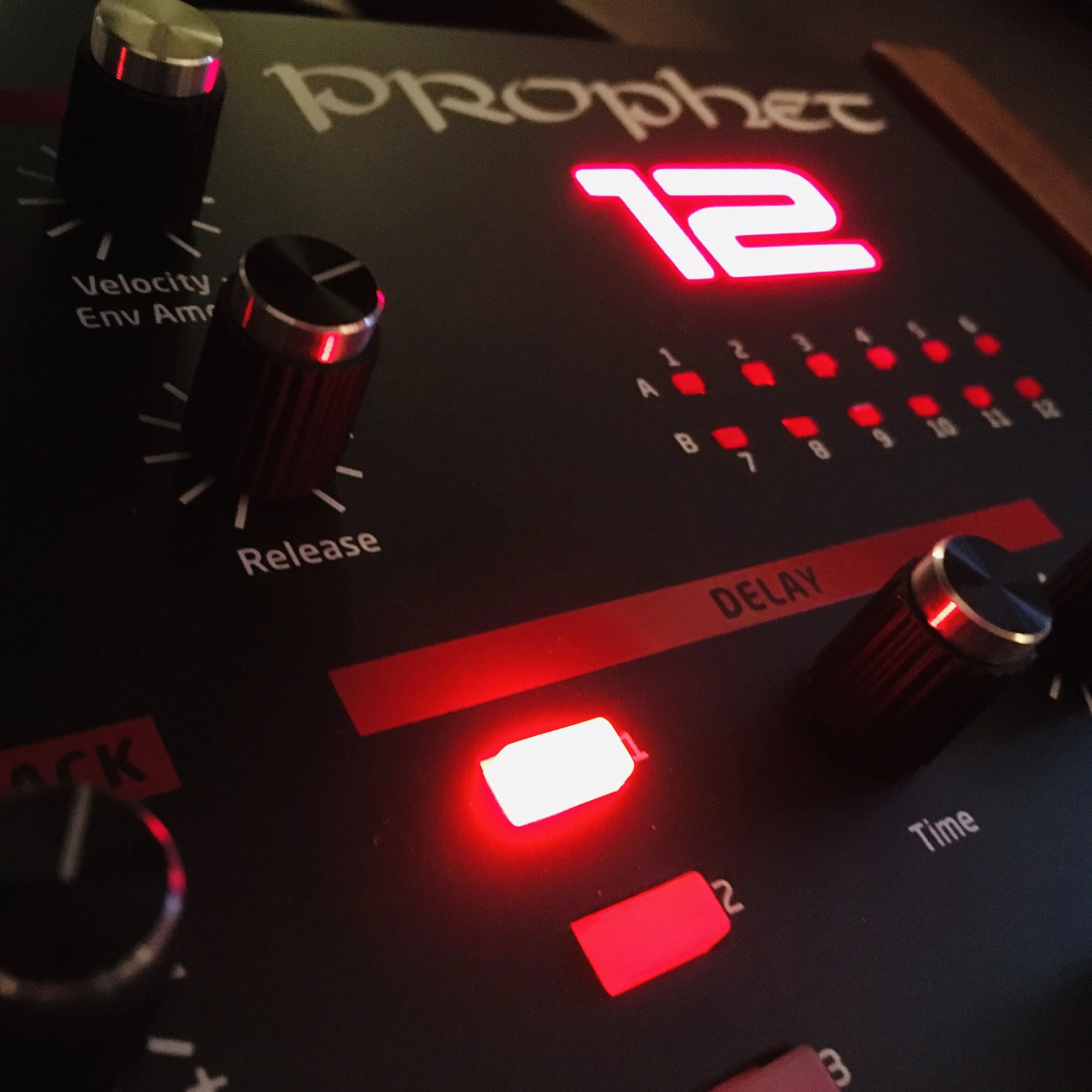 DSI PROPHET 12 SOUNDPACK VOL.1