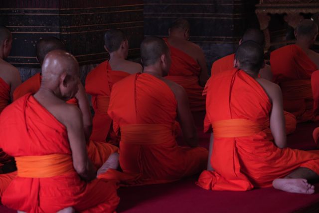 Monks @ Tample.jpg