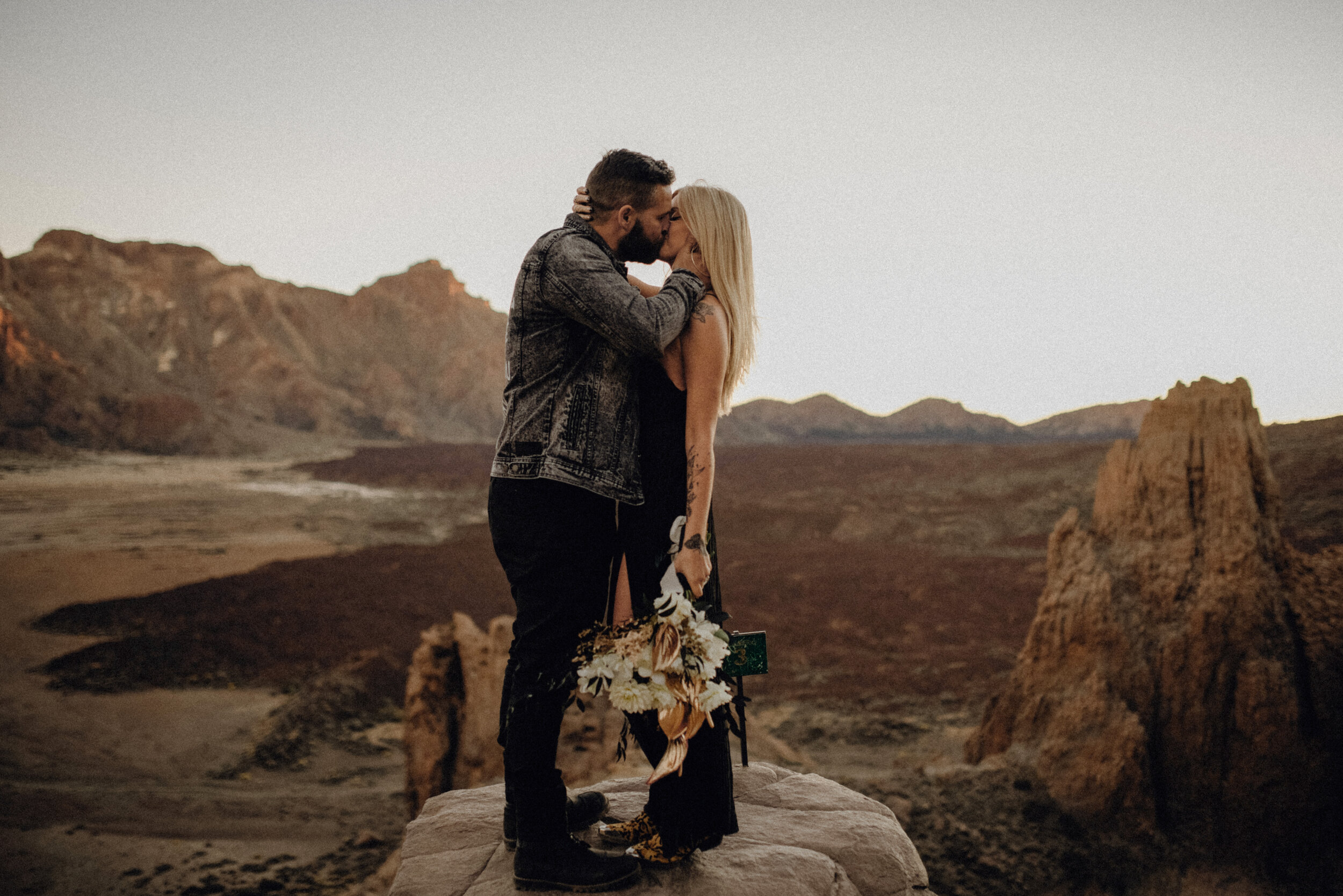 moab-elopement-photographer-4.jpg