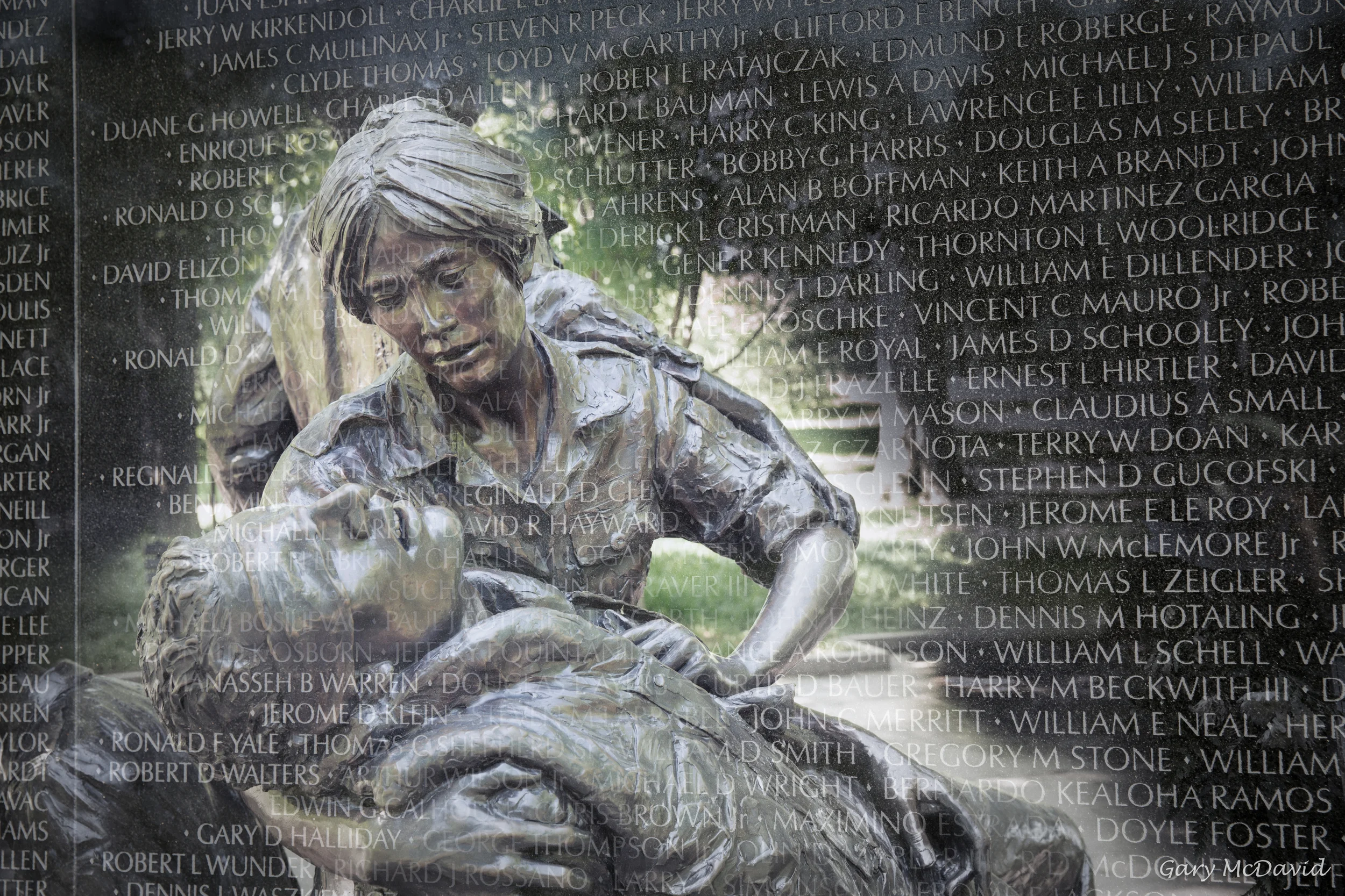 Vietnam Women's Memorial and Vietnam Wall