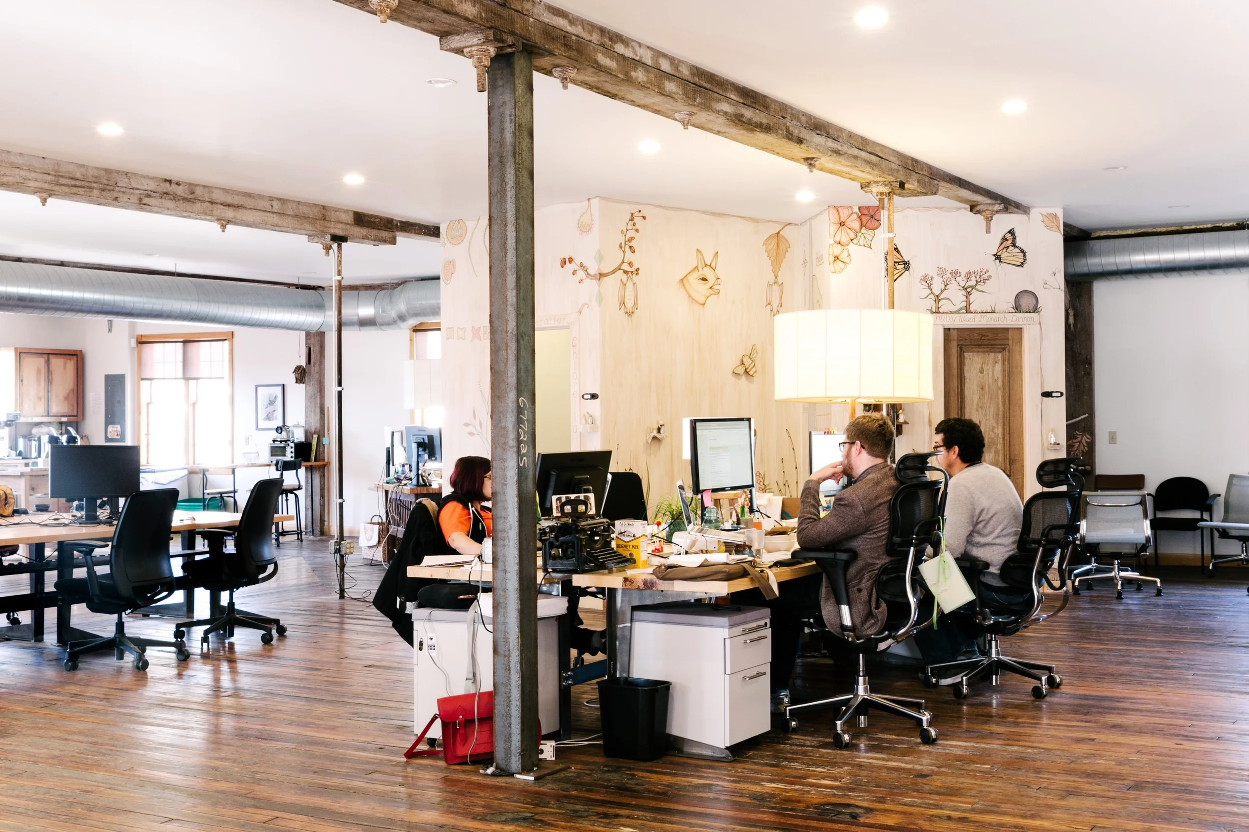 Etsy Hudson / Office Design / Art Curation / Hanna Alvgren