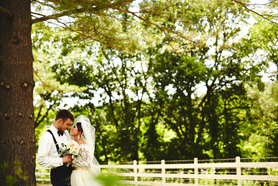 Photography: Justin Mark Photography | Venue: Historic Hope Glen Farm | Wedding Gown: The Wedding Shoppe | Hair & Makeup: Creative Beaute Agency - Wendy Zarate | Officiant: Dean Dunavan | Caterer: Green Mill Catering | DJ: Adagio DJay Entertainment | Floral: Bellagala - Lesley Quan | Horse and Carriage: The Hitching Co.