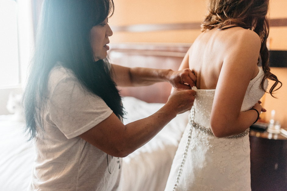 Coordinator: Nadia | Venue: Carlson Towers / Ivy Hotel |Photographer: Geneoh Photography | Videographer: Jon Clarity Films | Decor: Linen Effects | Florist: Serendipity | DJ: Instant Request | Pianist: Michael Loonan | Bakery: Sweet Retreat