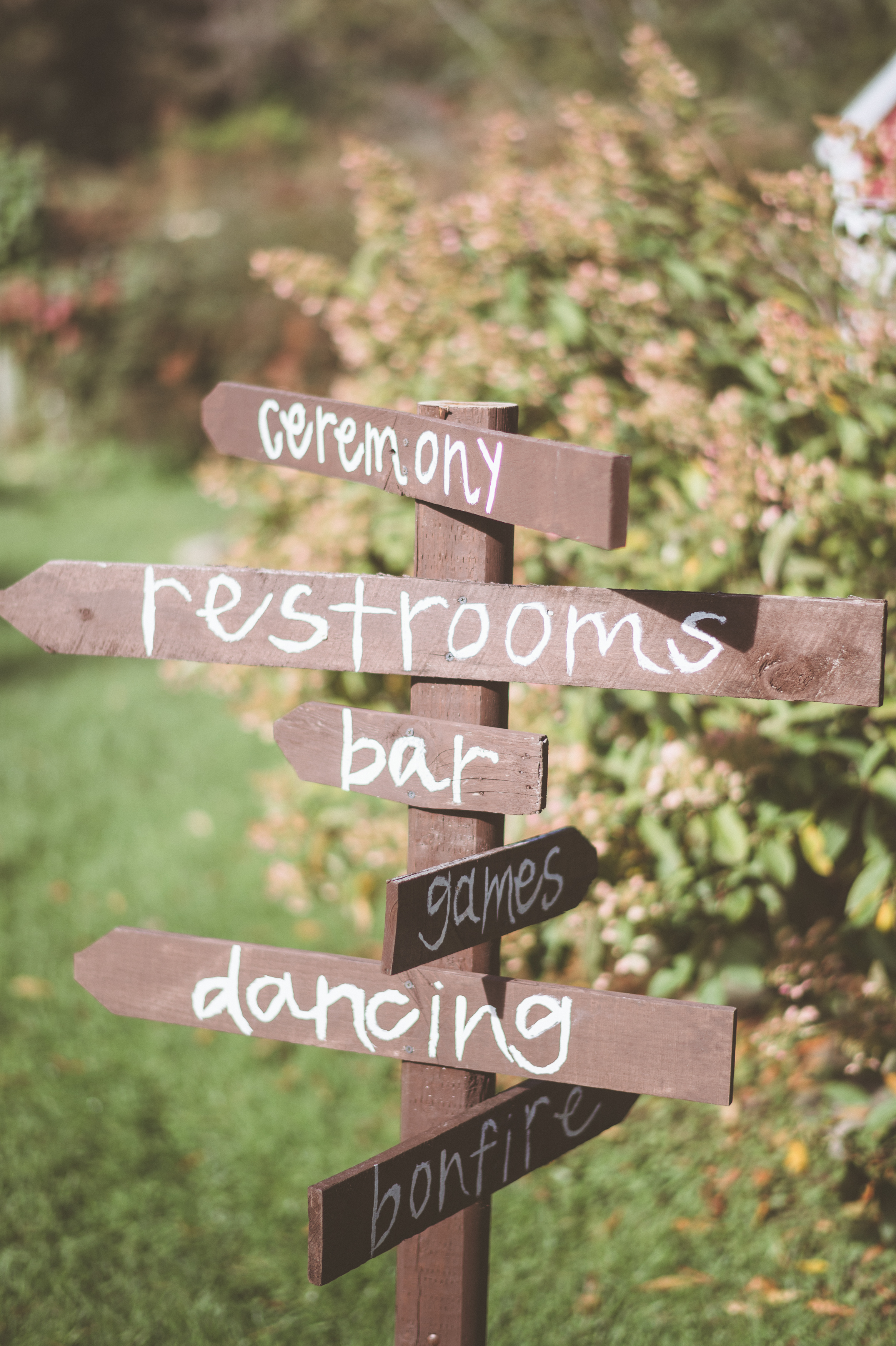 Photographer: Paper Antler Photography | Videography: eMotion Cinematography | Venue+Florals: Camrose Hill Flower Farm | Rentals: Ultimate Events | Coordination: Kristen, Simply Elegant Group | Catering: Three Sons Signature Cuisine | Sweets: Cafe Latte + Sweet Retreats | Bar: With a Twist | Entertainment: Bluewater Kings Band & Good Intentions Bluegrass Band | Hair + Makeup: Lisa Reinhardt Makeup & Hair Artistry