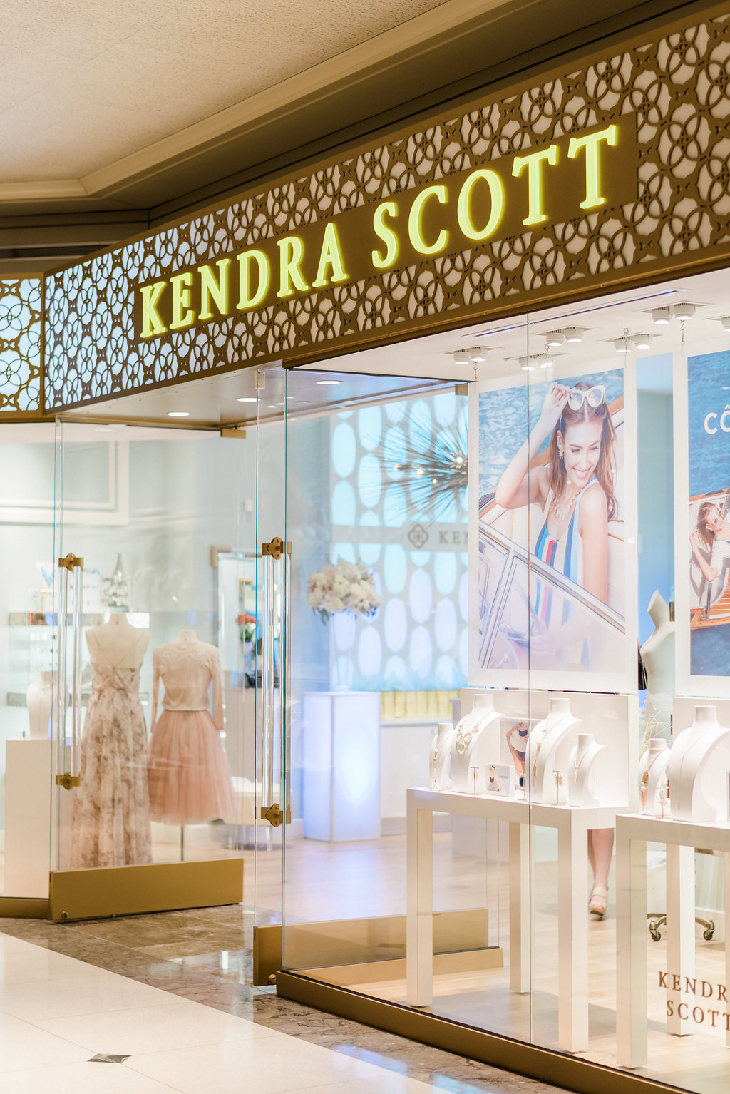 Photography: Giadore Photo | Venue: Kendra Scott Chicago | Catering: Blue Plate Chicago | Hair & Makeup: Kate Johnson Artistry | Floral: Atmospheres Event Group | Stationary: Design That Flies | Gowns: Jenny Yoo NYC | Suits: J Toor