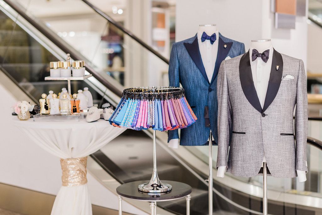 Photography: Giadore Photo | Venue: Kendra Scott Chicago | Catering: Blue Plate Chicago | Hair & Makeup: Kate Johnson Artistry | Floral: Atmospheres Event Group | Stationary: Design That Flies | Gowns: Jenny Yoo NYC | Suits: J Toor