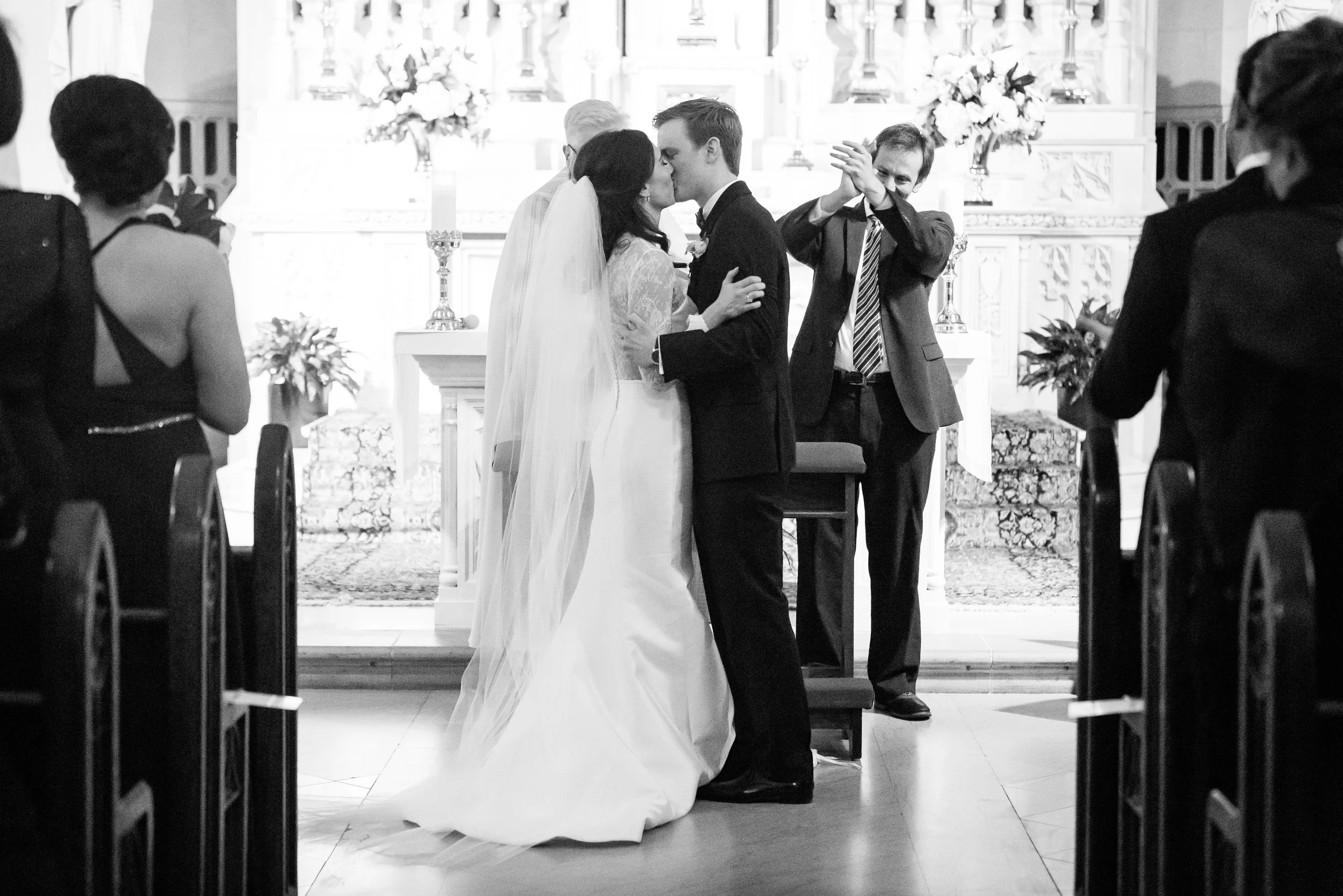 FirstKissBrideGroom