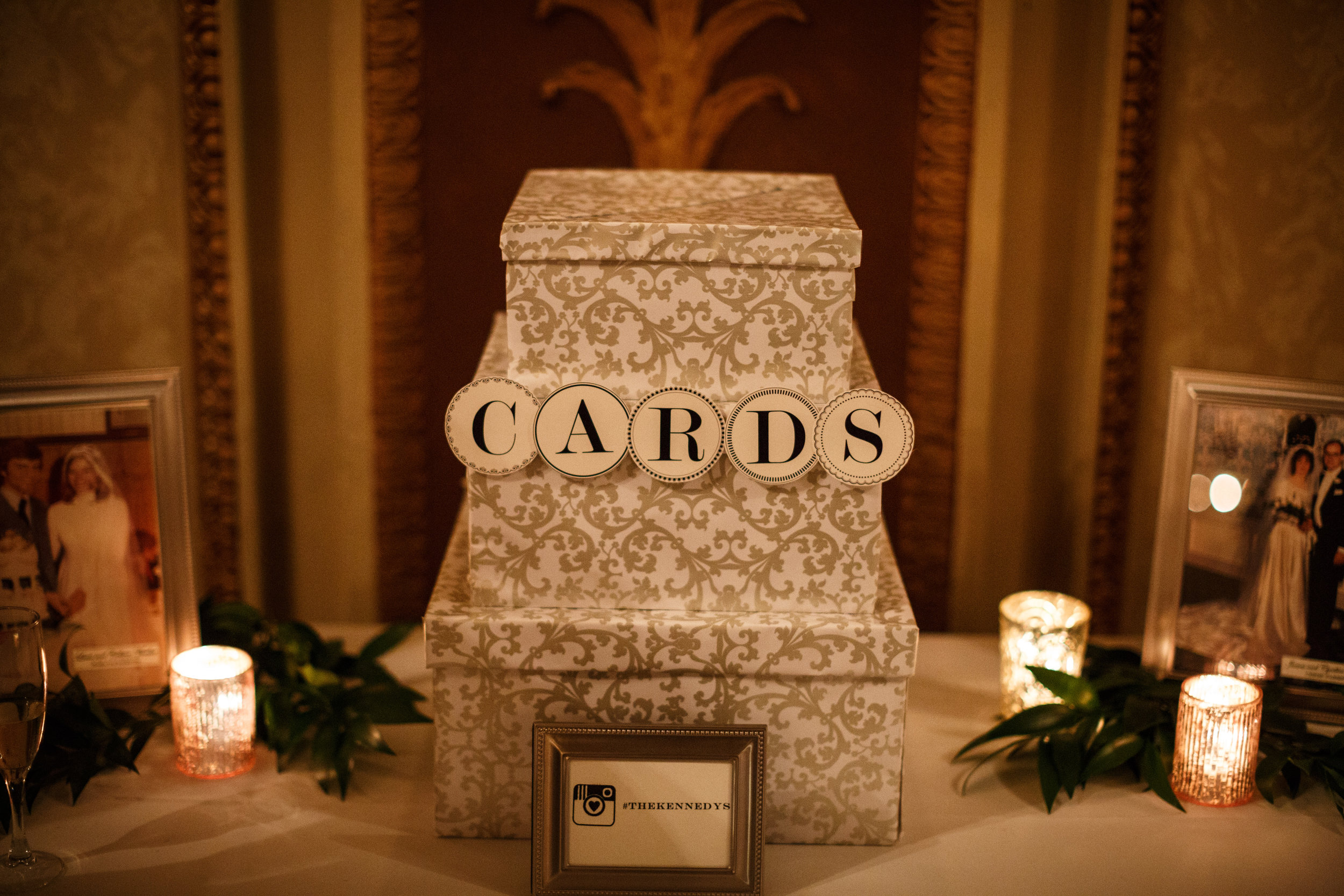 WeddingGiftTable
