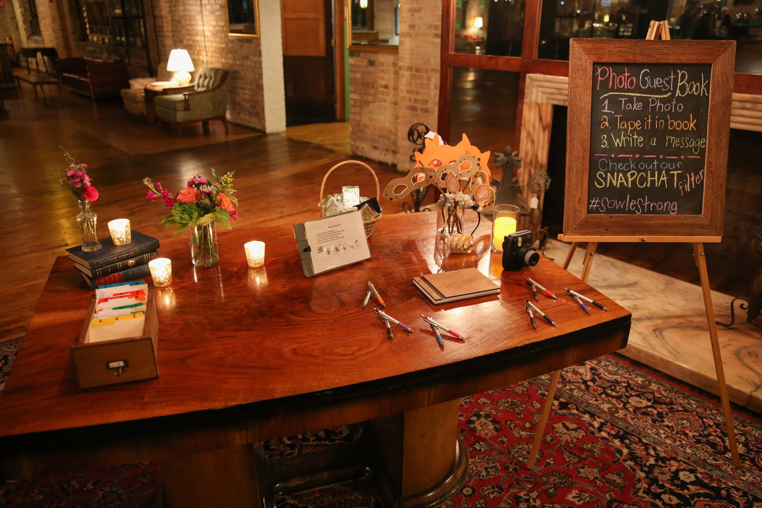 Guest book table