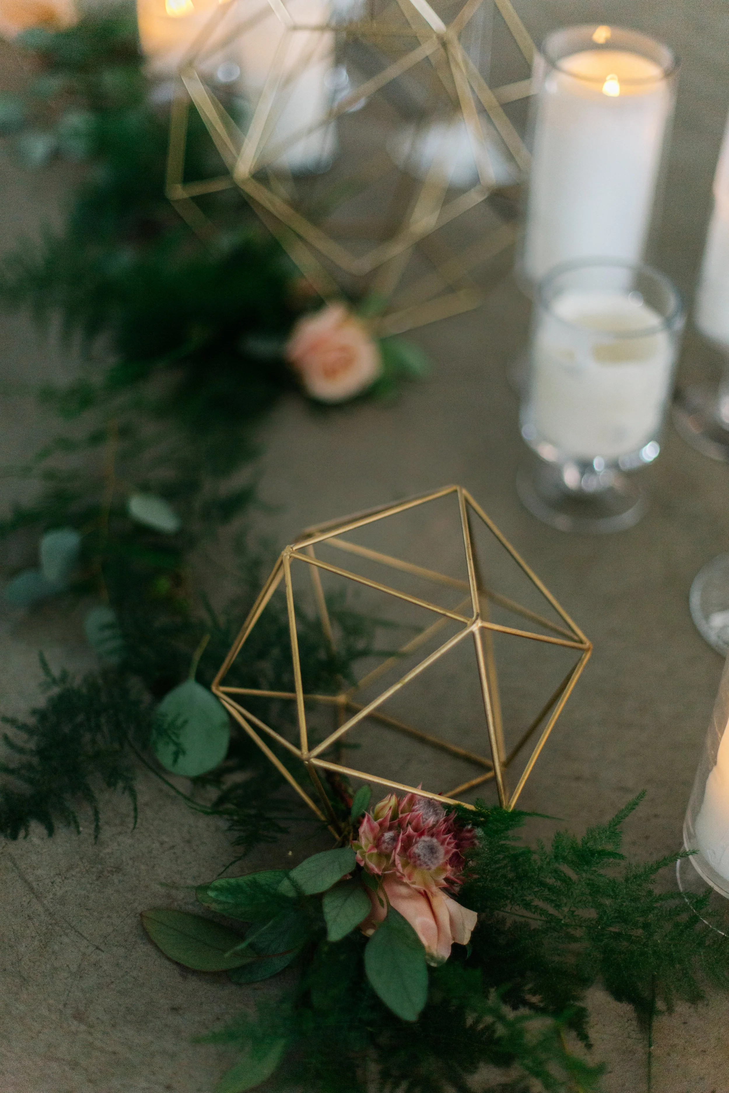 Aisle Decor