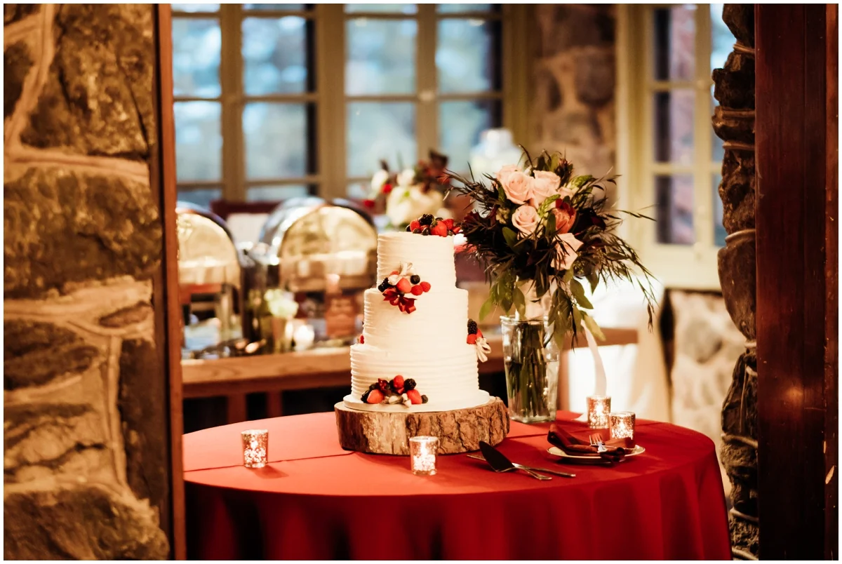 Wedding cake display