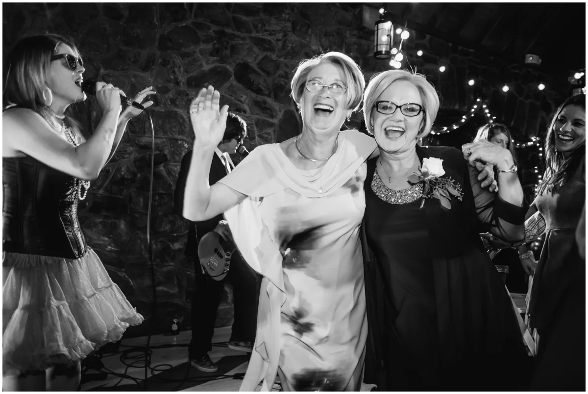 wedding guests dancing