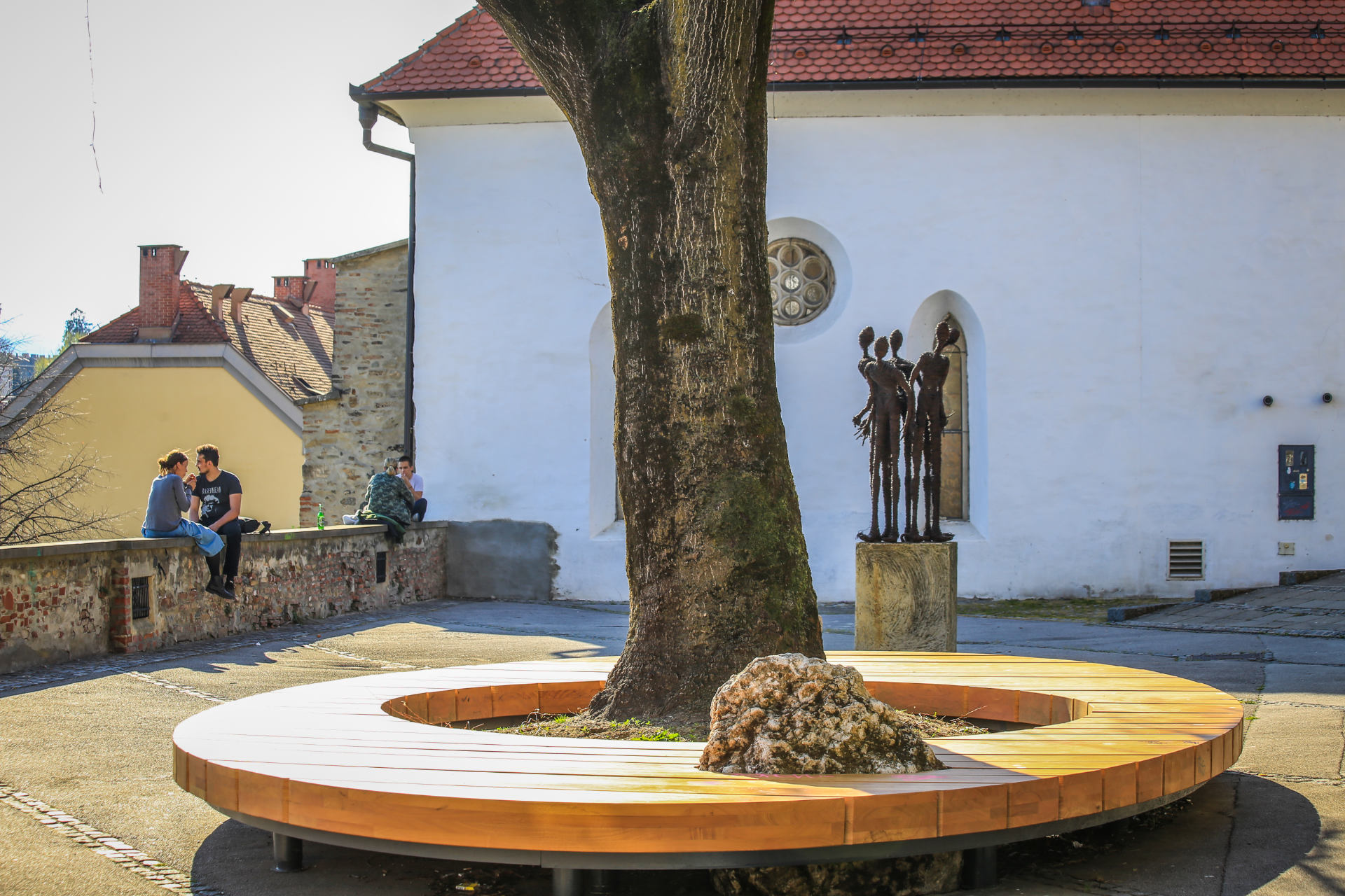 Foto: Igor Unuk - Pred Sinagogo