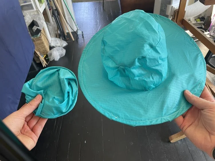 instant_hat_still_folded_unfolded.jpeg