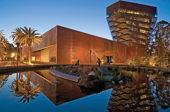 deyoung700.png